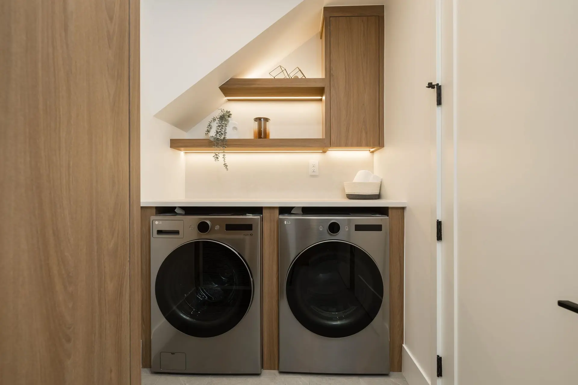 #2 950 W 57th Avenue - Image 9