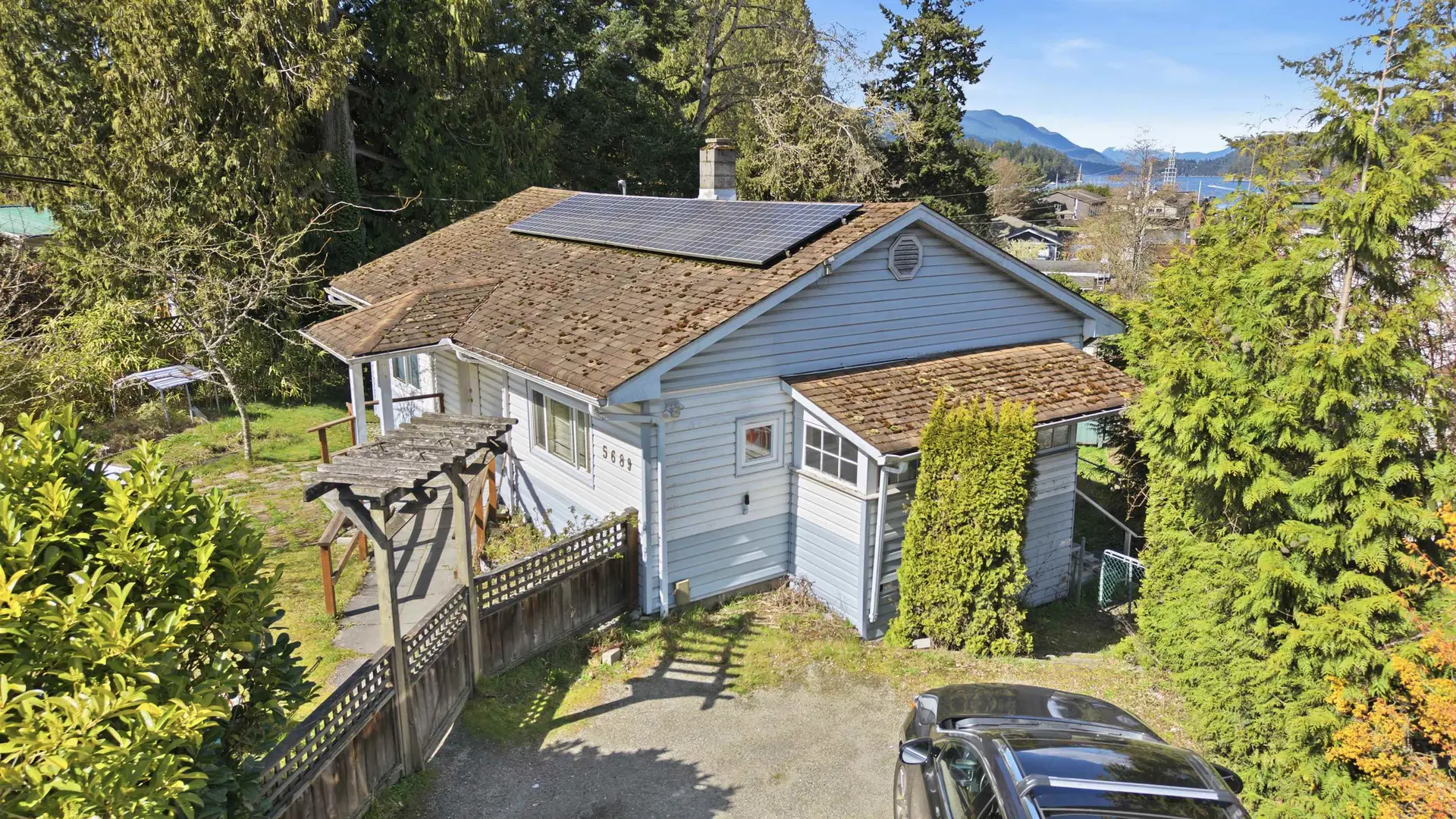 Property at 5689 Porpoise Bay Road, Sechelt, BC