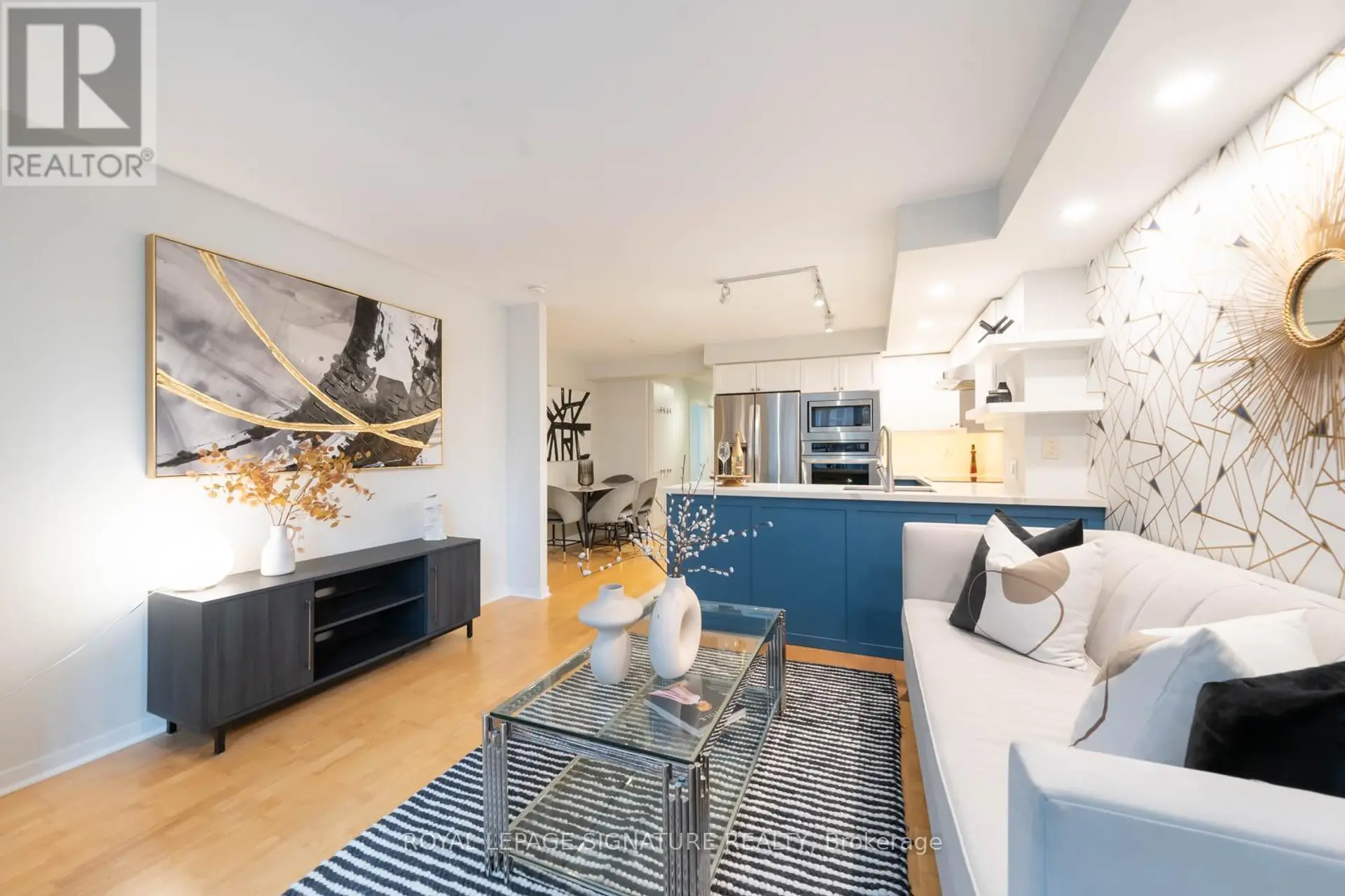 #1105 75 DALHOUSIE STREET - Image 3