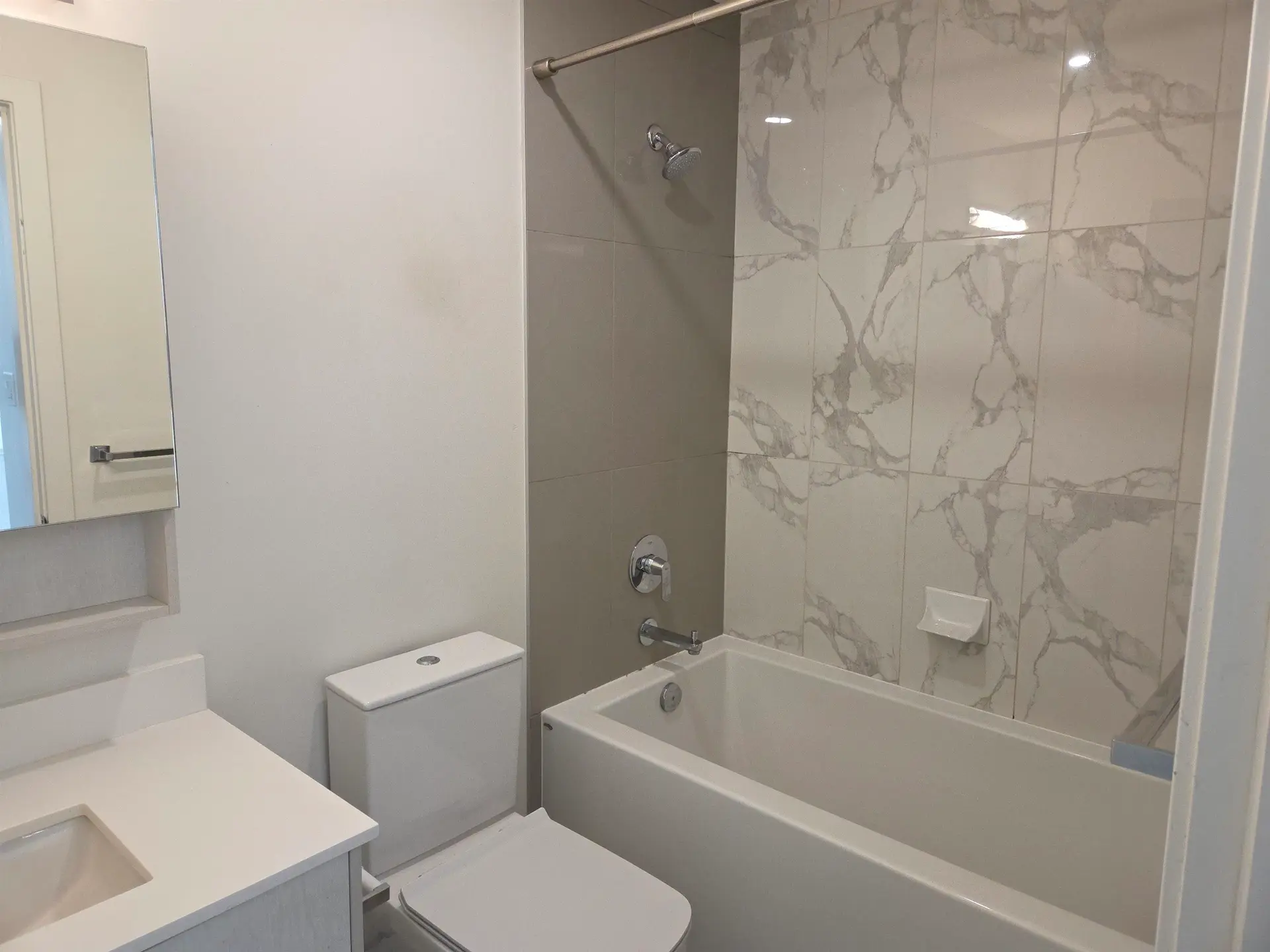 #609 717 Breslay Street - Image 10