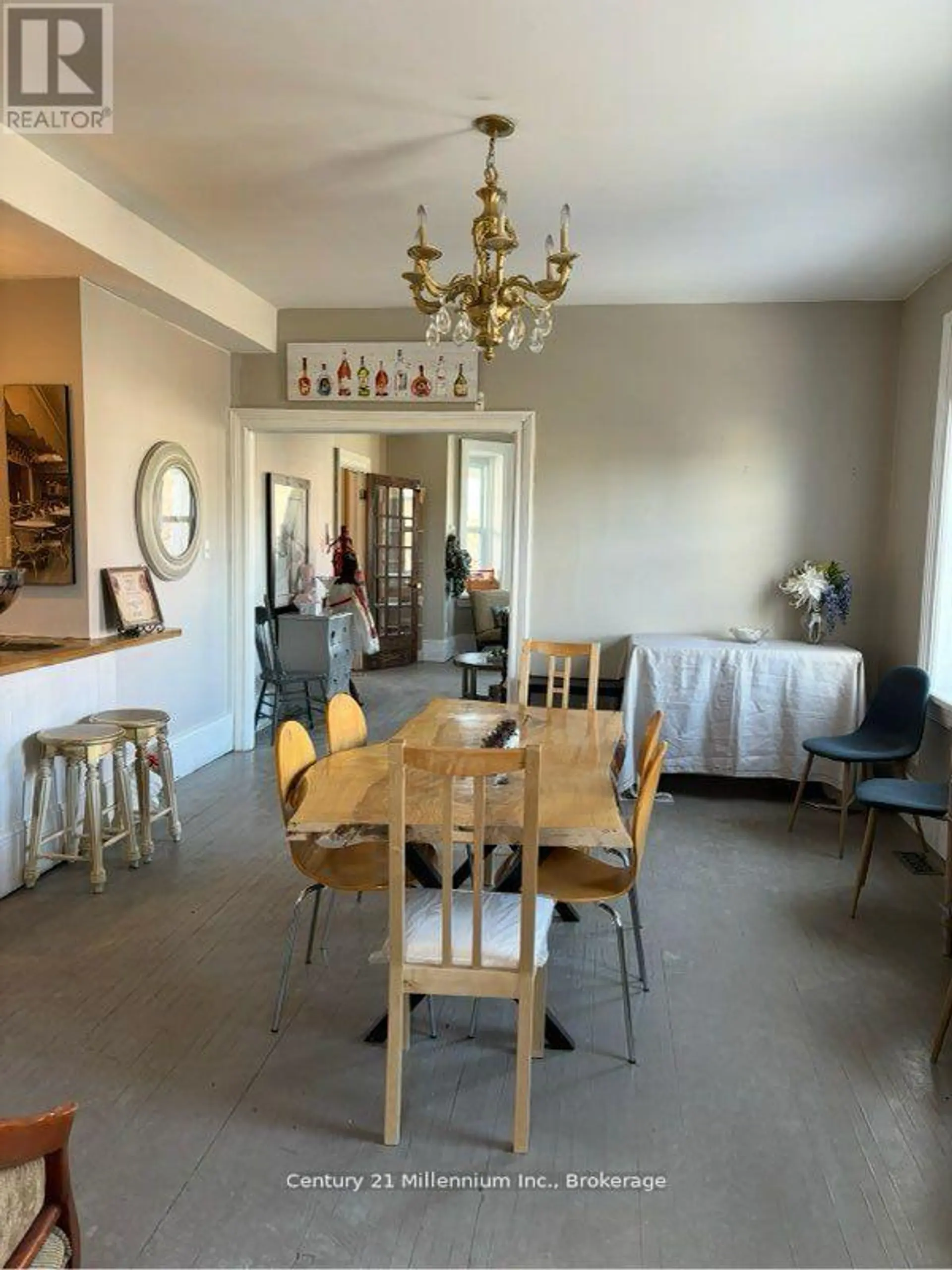 117 DURHAM STREET S - Image 4