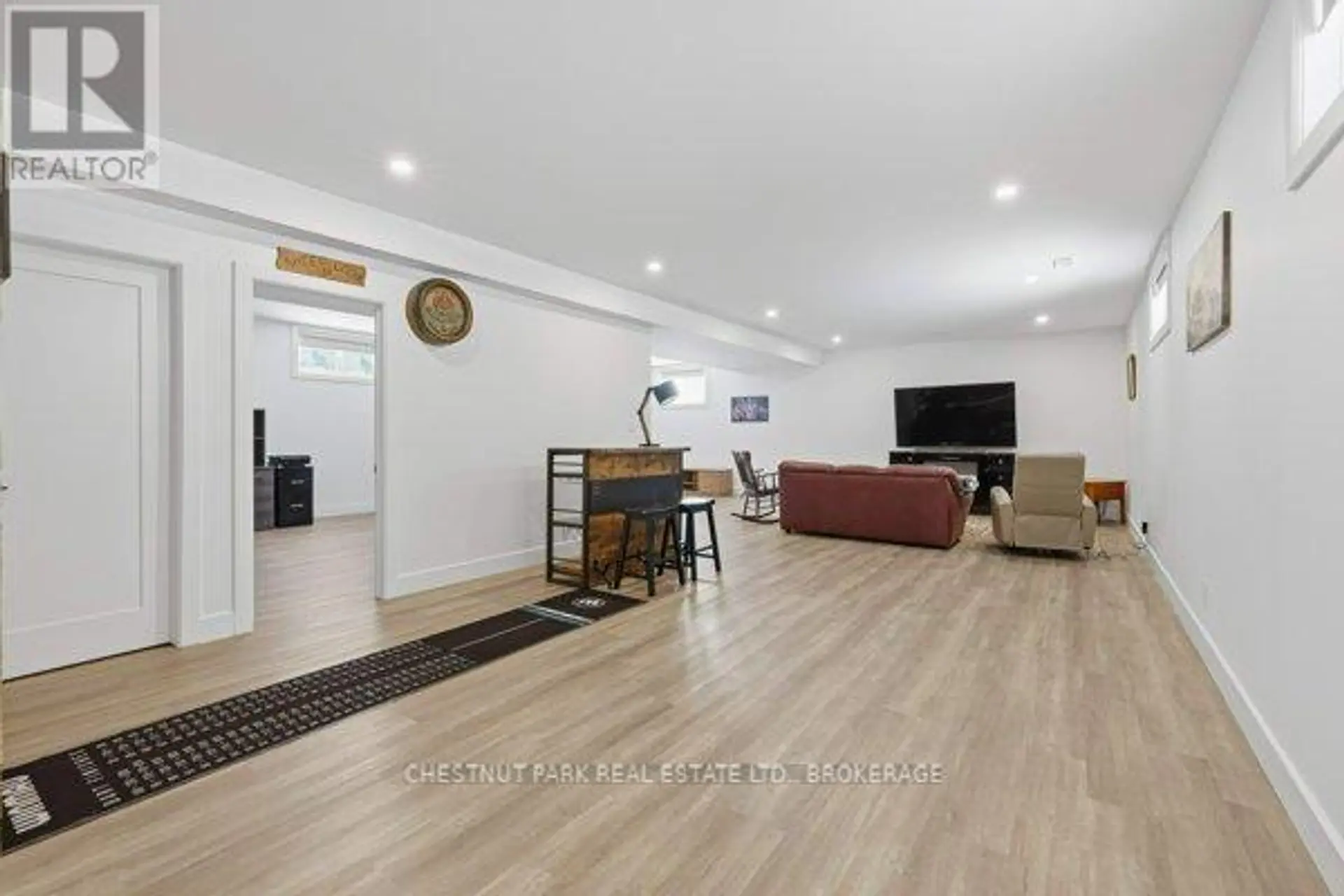 2748 DELMAR STREET - Image 14