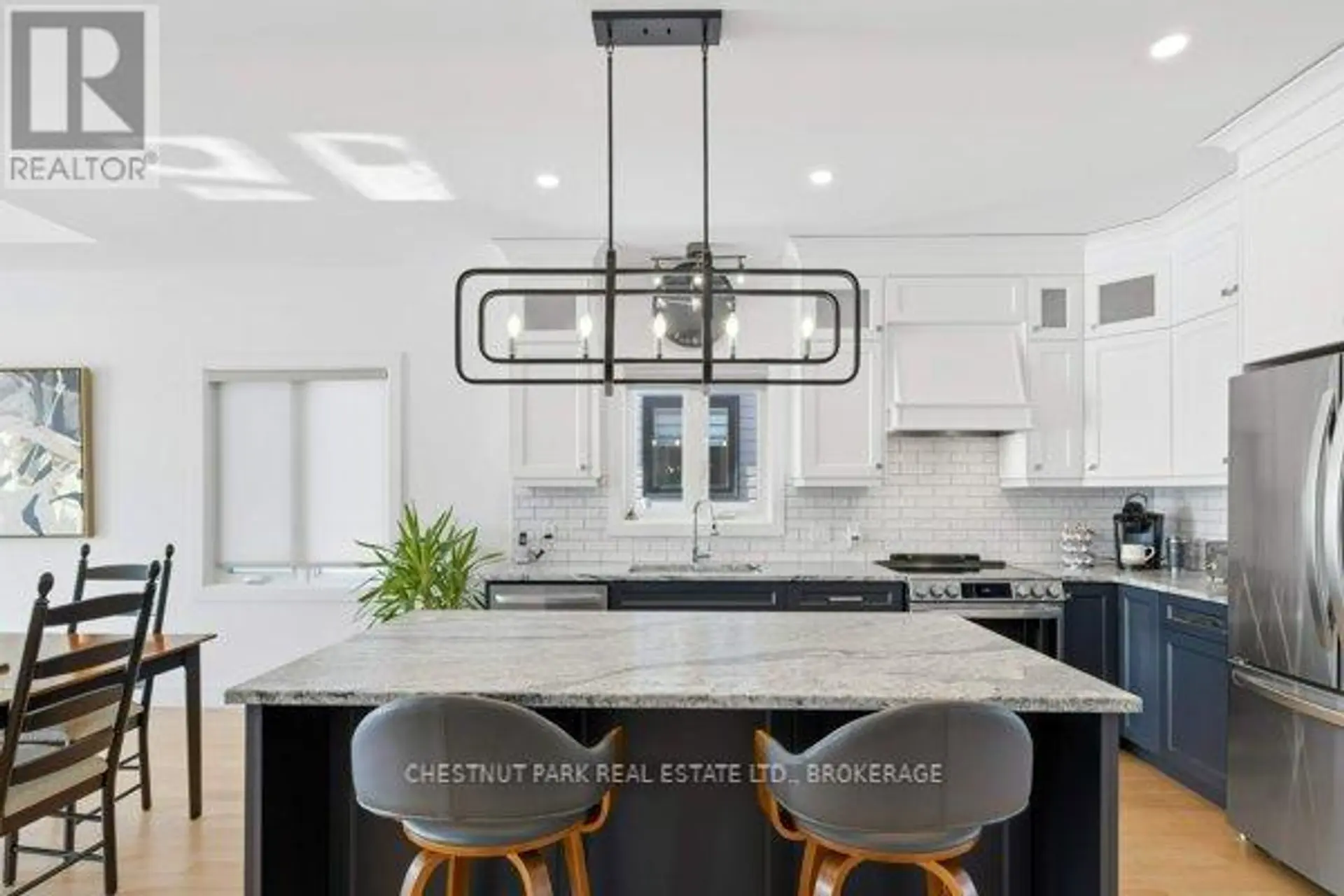 2748 DELMAR STREET - Image 4