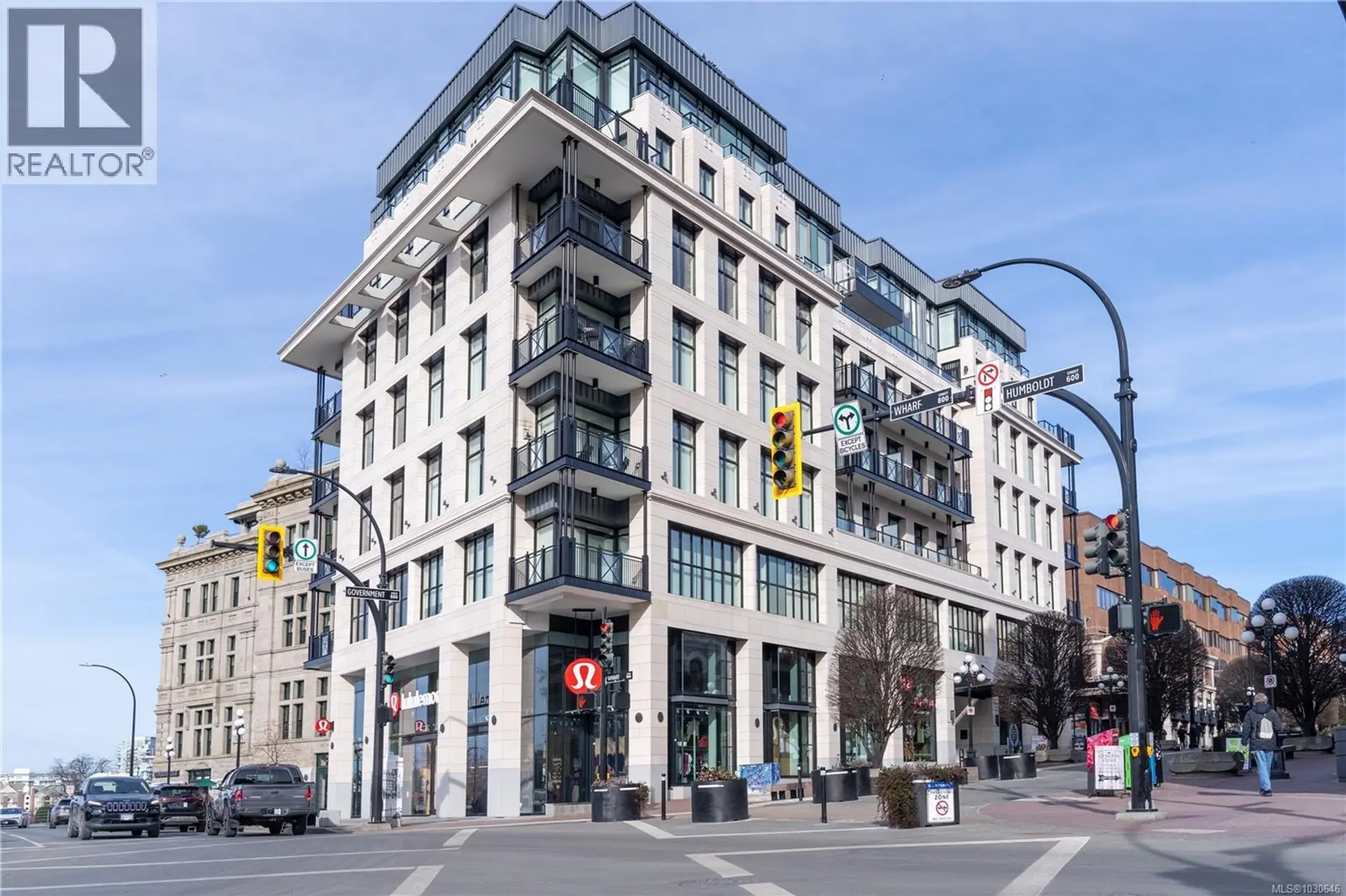 Property at #302 888 Government St, Victoria, BC
