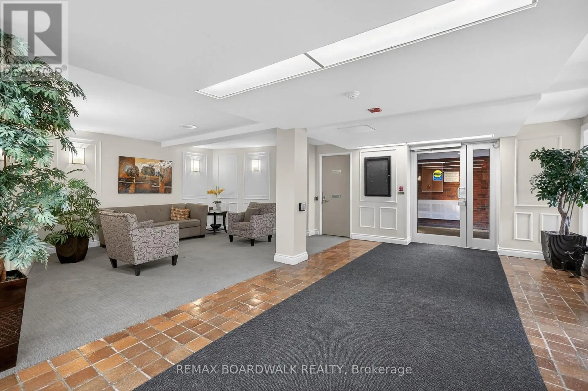 #407 1356 MEADOWLANDS DRIVE E - Image 2
