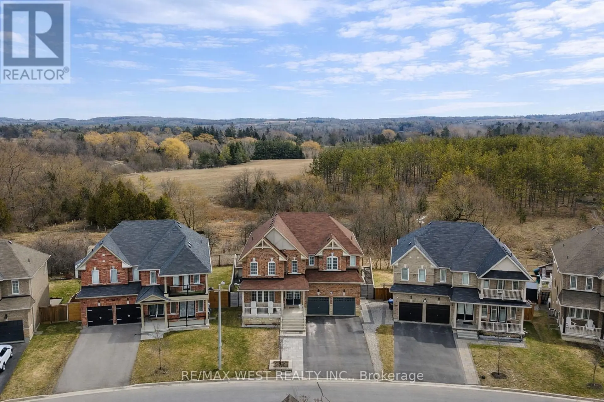 23 WEBB TRAIL - Image 2