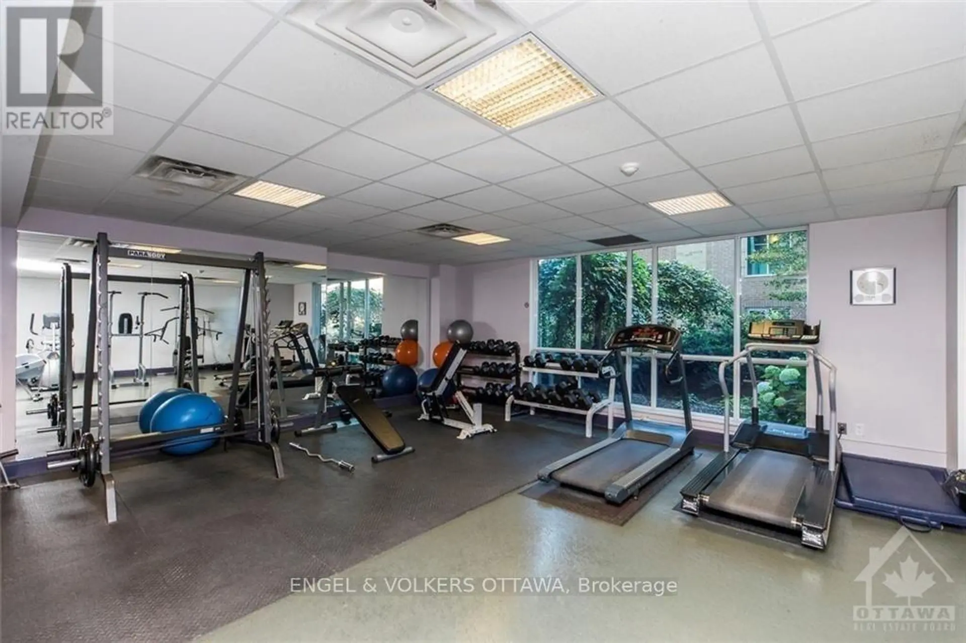 #602 134 YORK STREET - Image 14