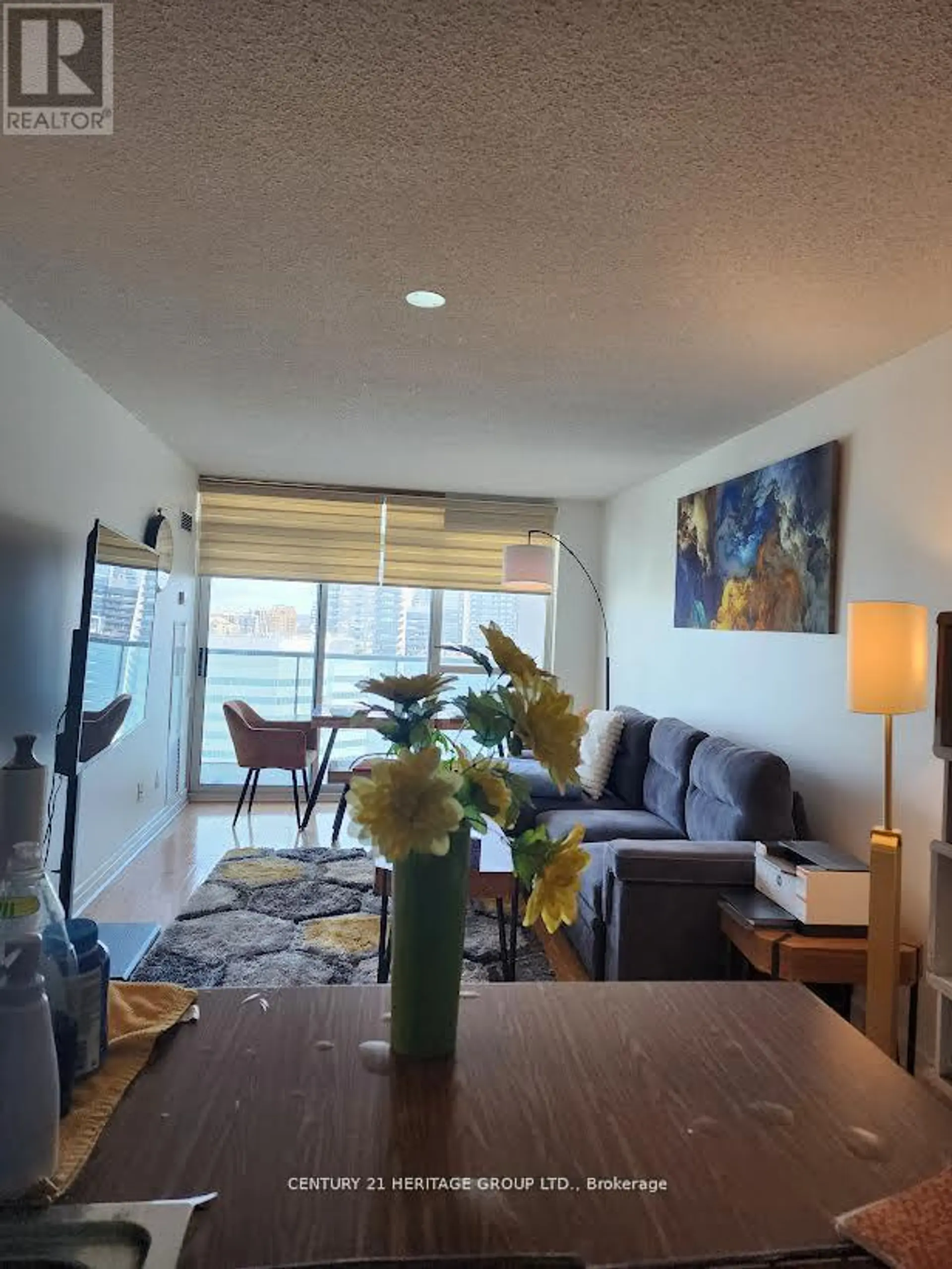 #LPH12 16 HARRISON GARDEN BOULEVARD - Image 6