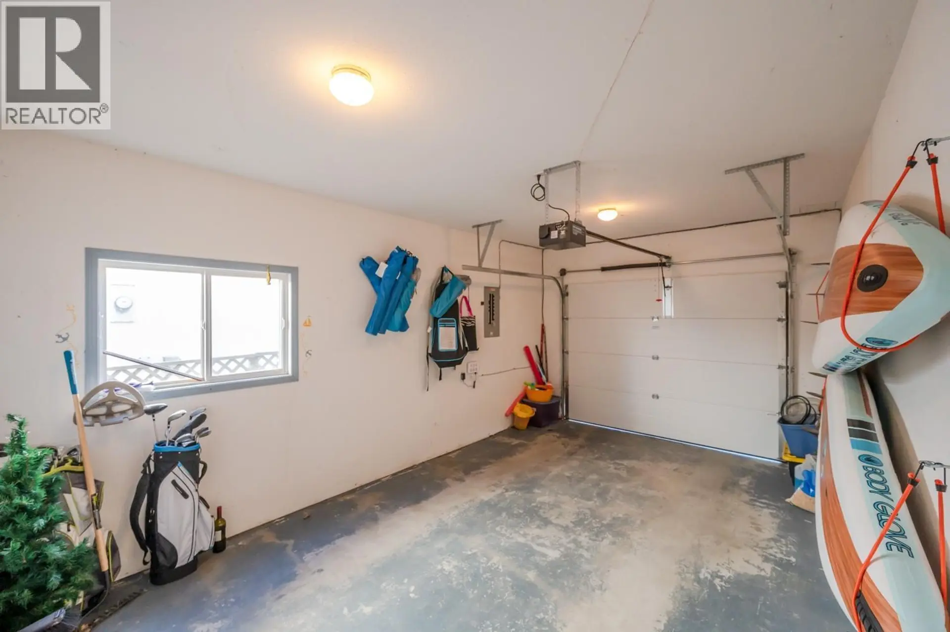 335 SUDBURY Avenue - Image 11