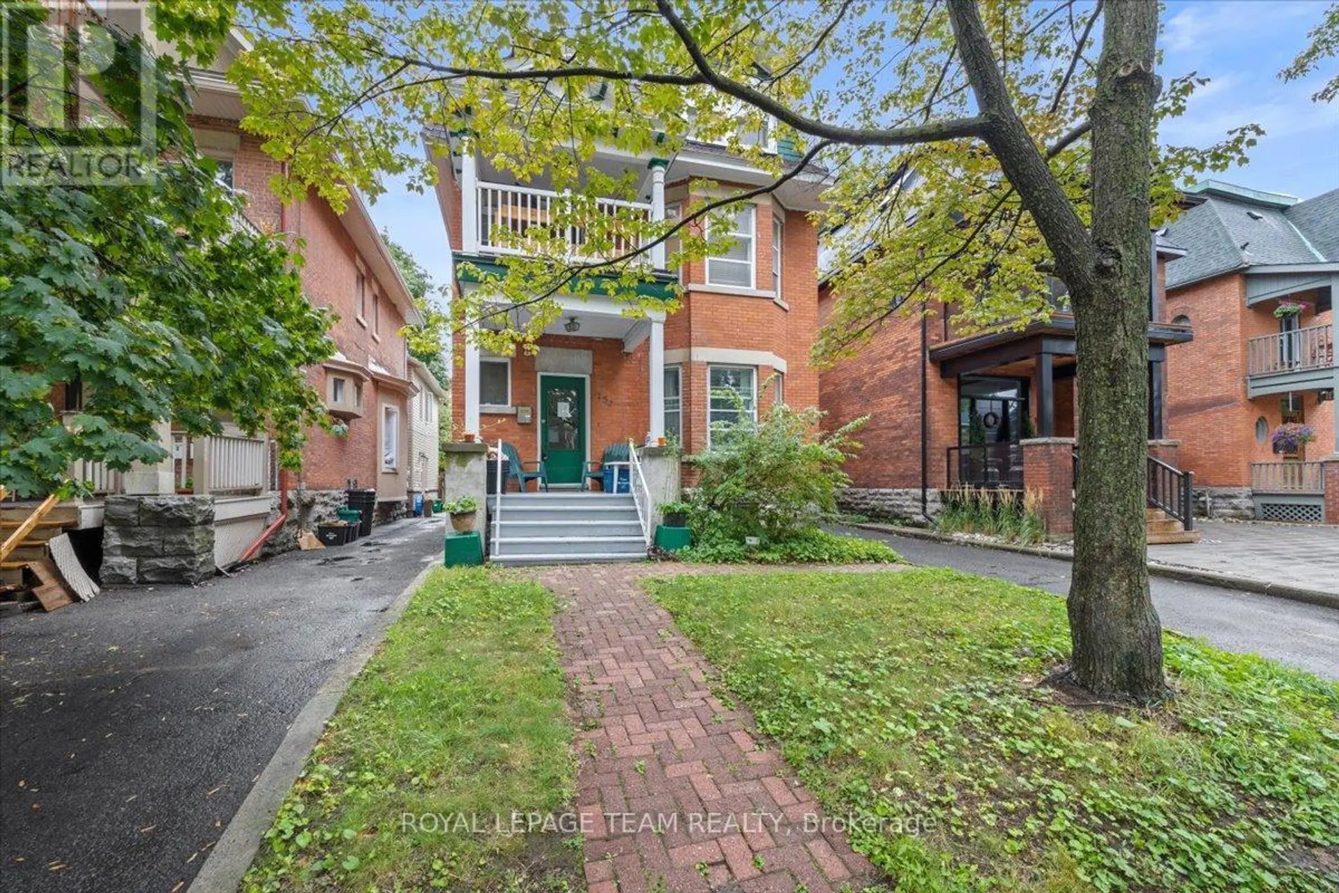 152 GLEBE AVENUE - Image 1
