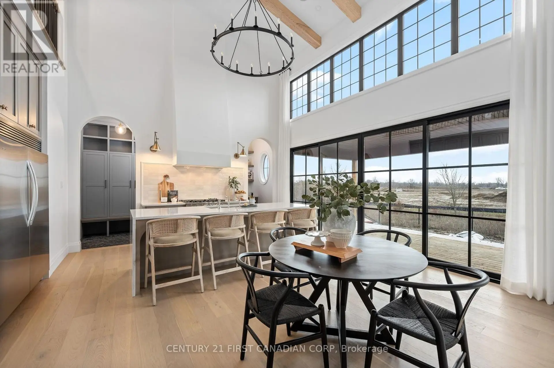 204 FOXBOROUGH PLACE - Image 2