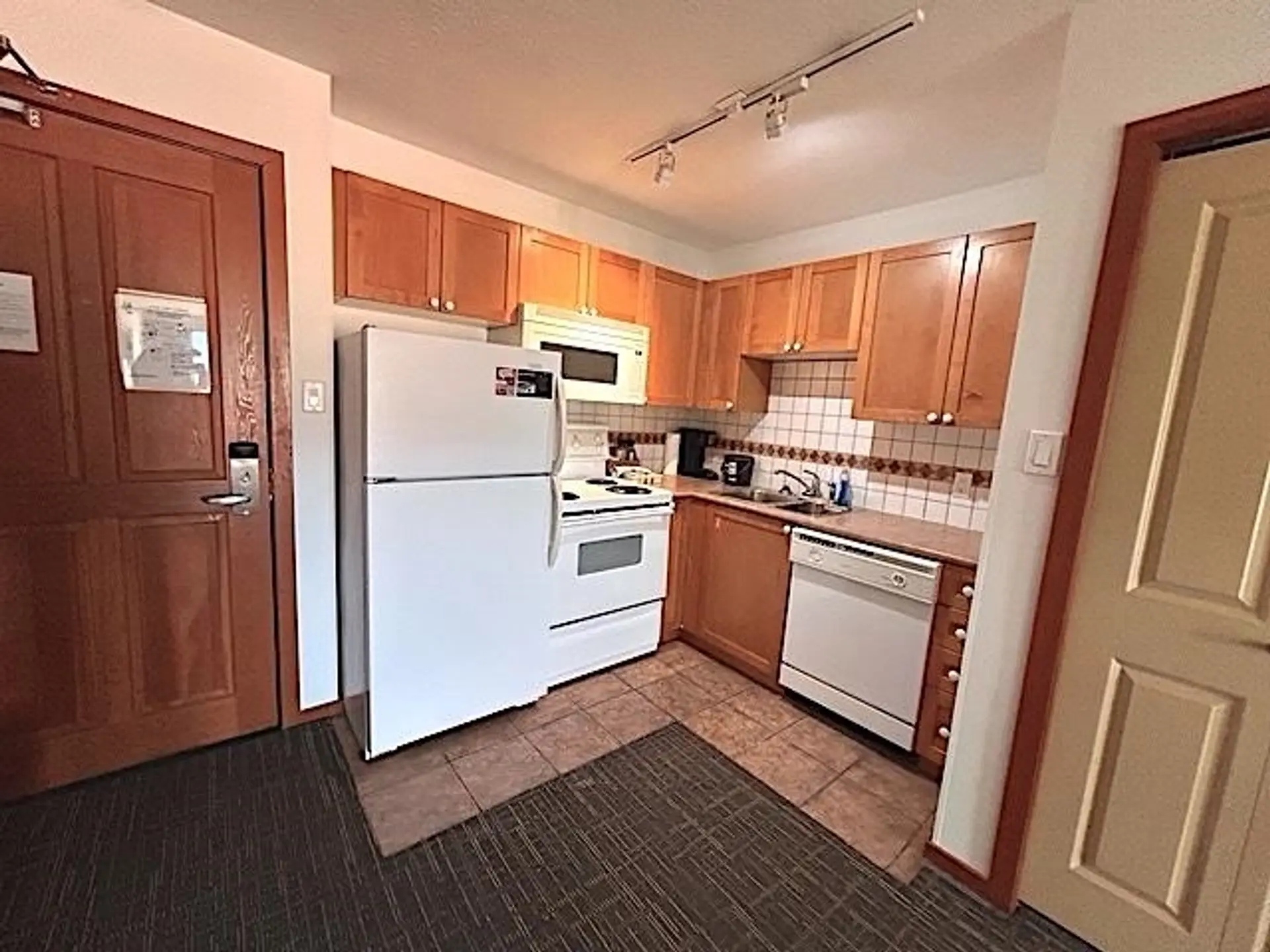 #633 4315 Northlands Boulevard - Image 5