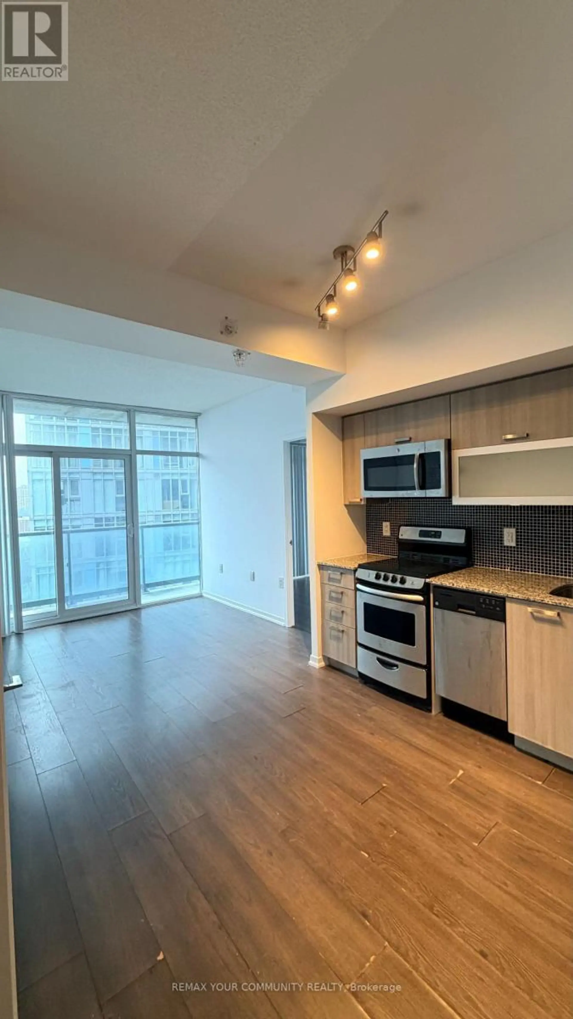 #1511 36 LISGAR STREET - Image 5