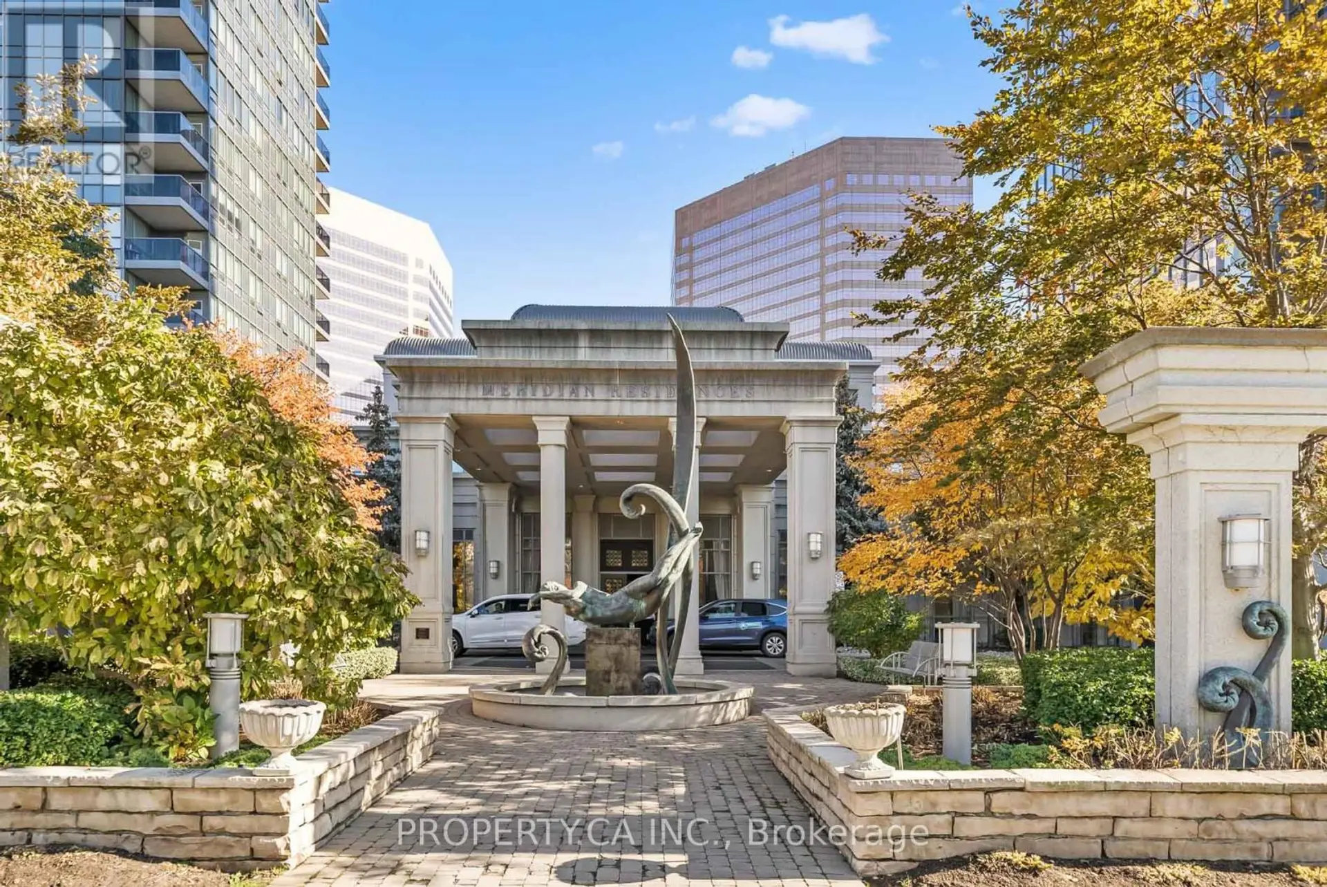 #309 15 GREENVIEW AVENUE - Image 2