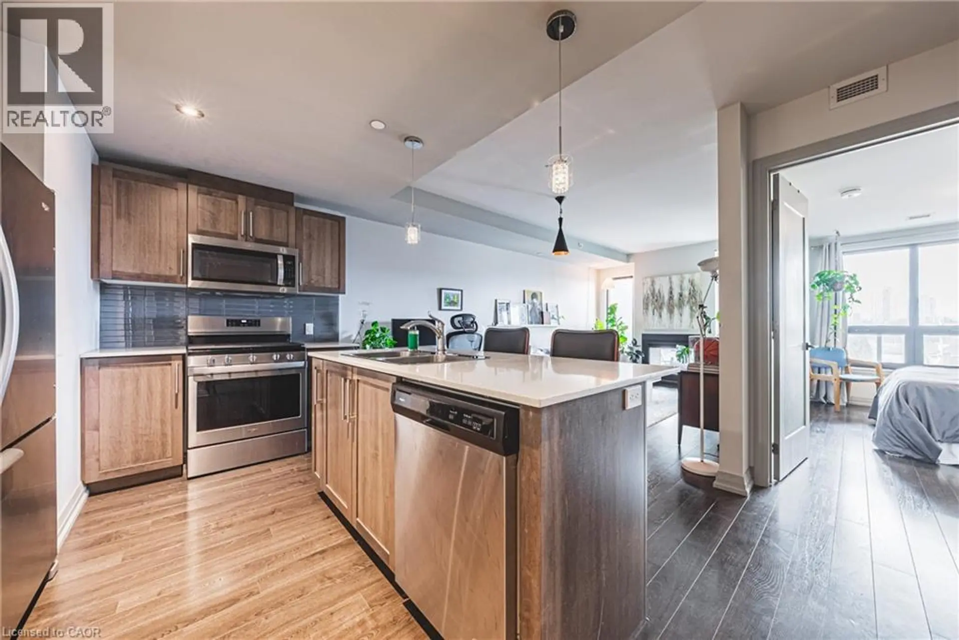 #503 181 JAMES STREET N - Image 9