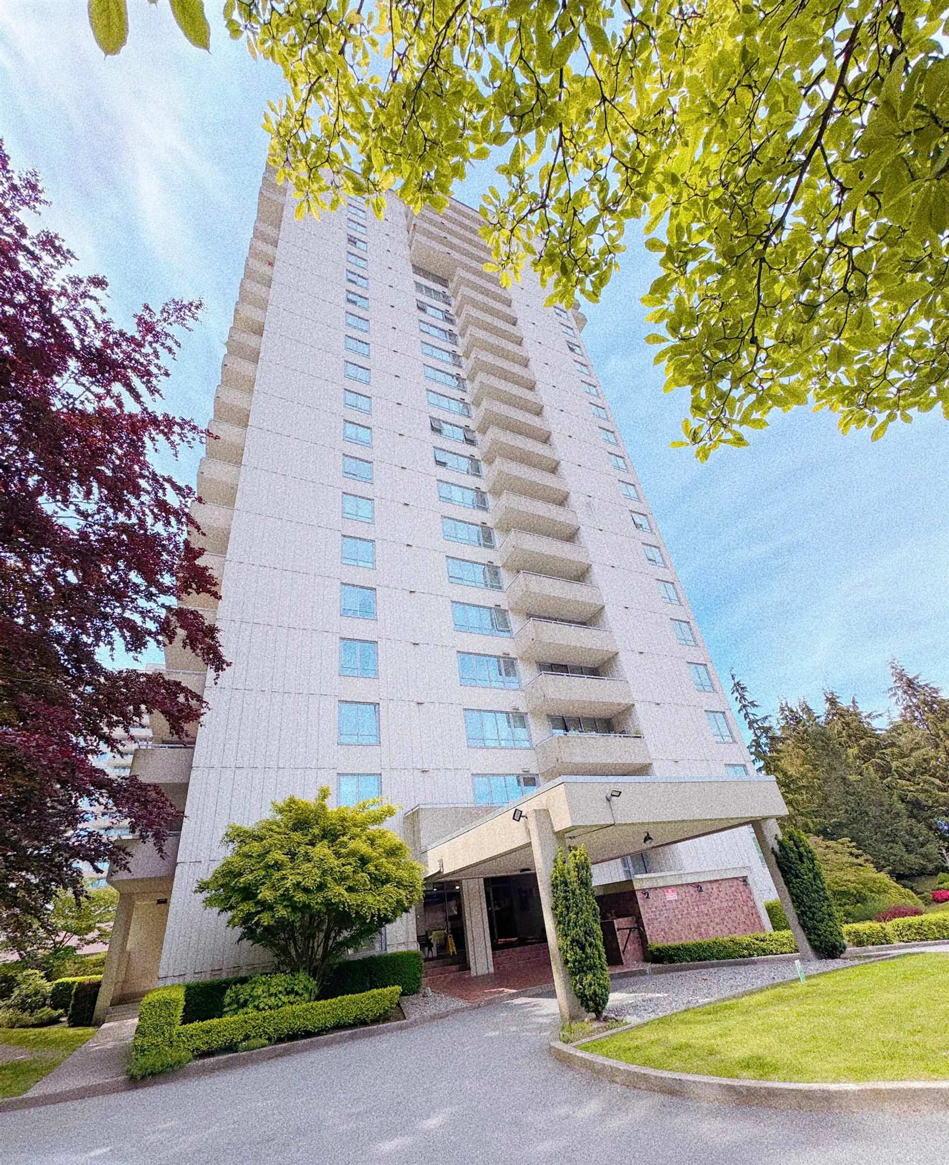 #1802 5645 Barker Avenue - Image 15
