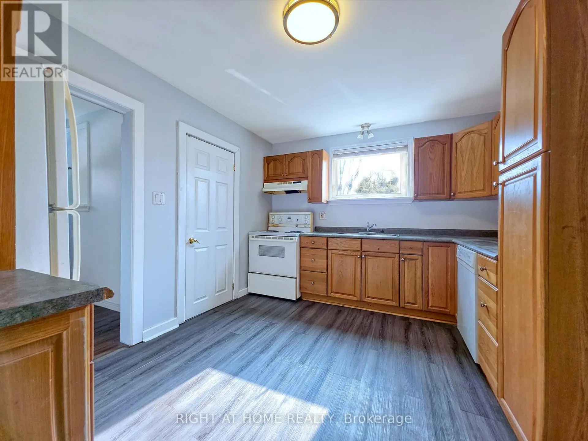9 ROGERS ROAD - Image 3