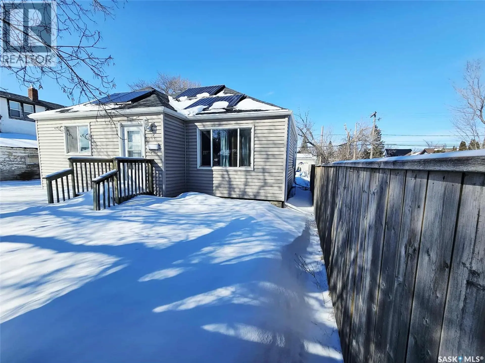201 BROADWAY STREET W - Image 17