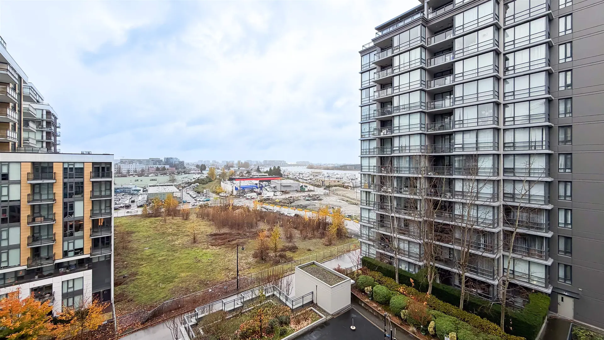 Property at #1007 3111 Corvette Way, Richmond, BC