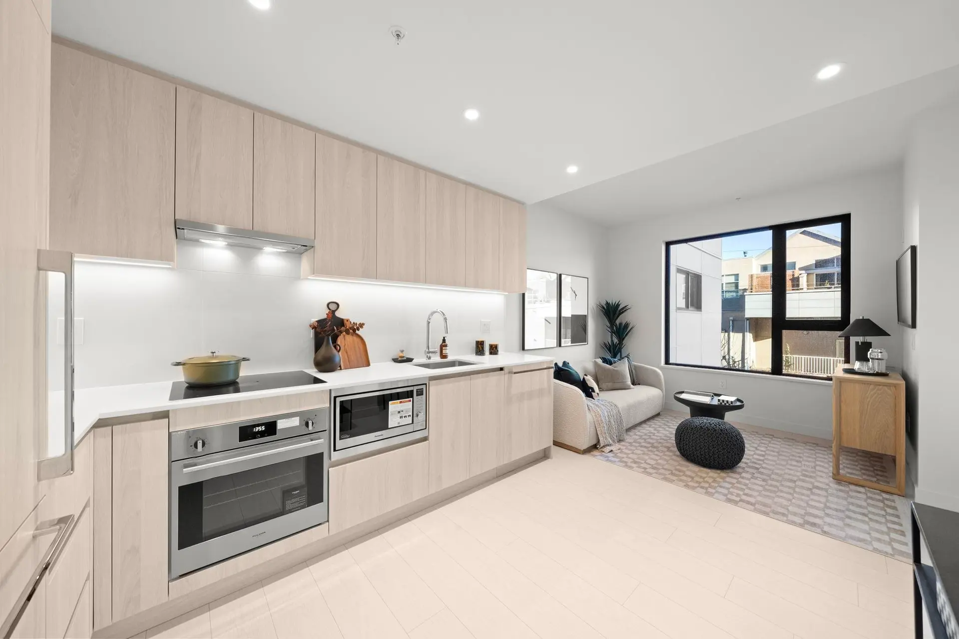 #212 4928 Quebec Street - Image 2