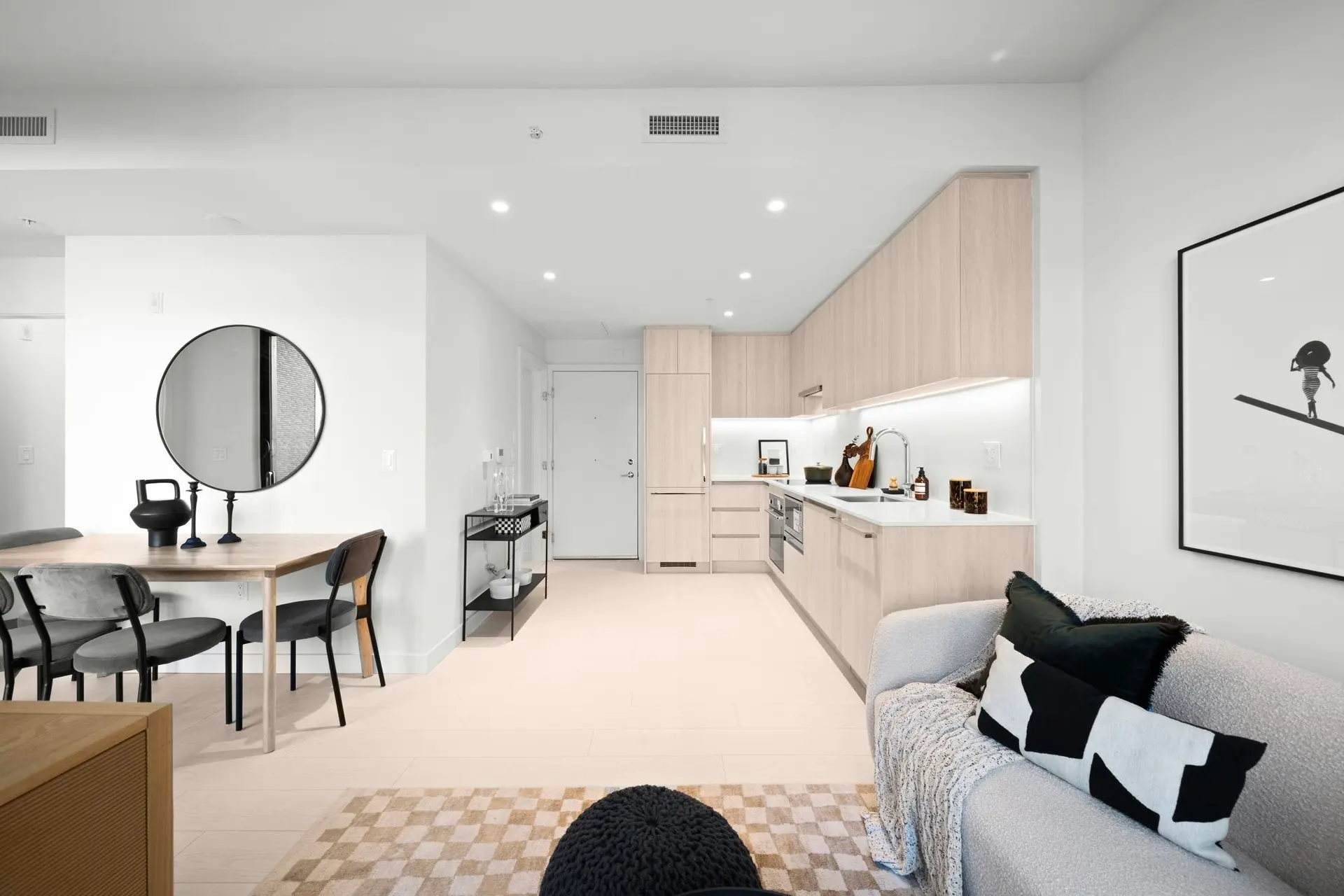 #212 4928 Quebec Street - Image 6