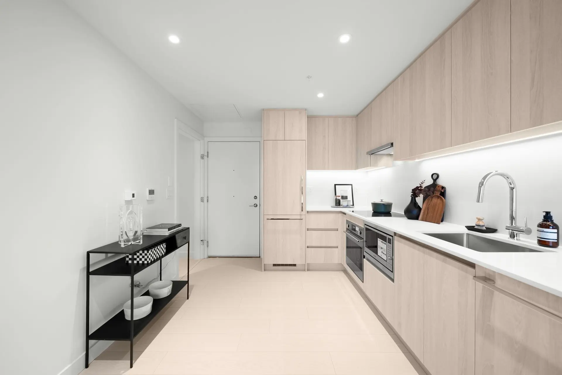 #212 4928 Quebec Street - Image 5