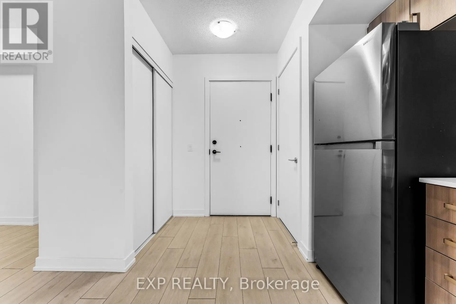 #221 556 MARLEE AVENUE - Image 6