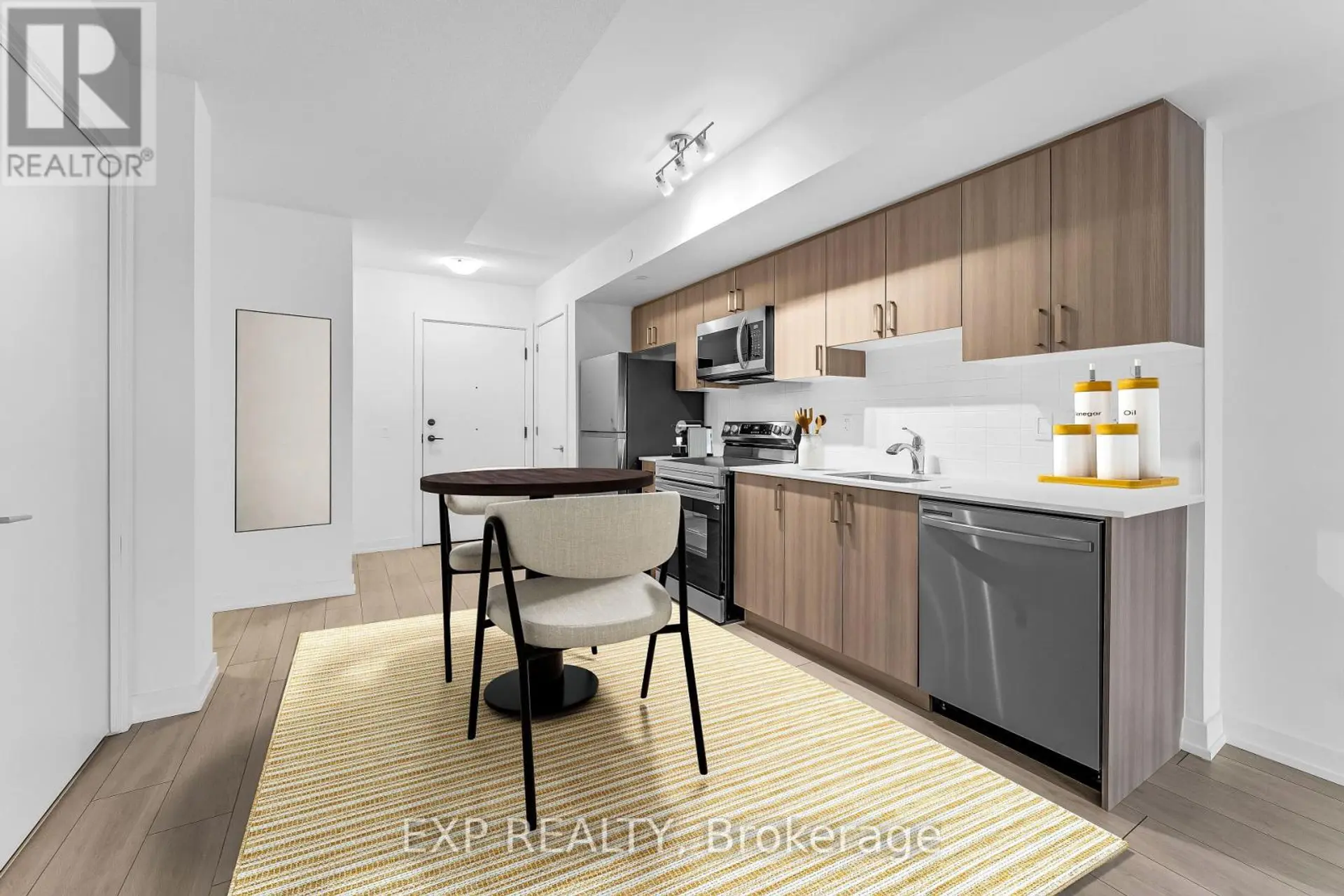 #221 556 MARLEE AVENUE - Image 9