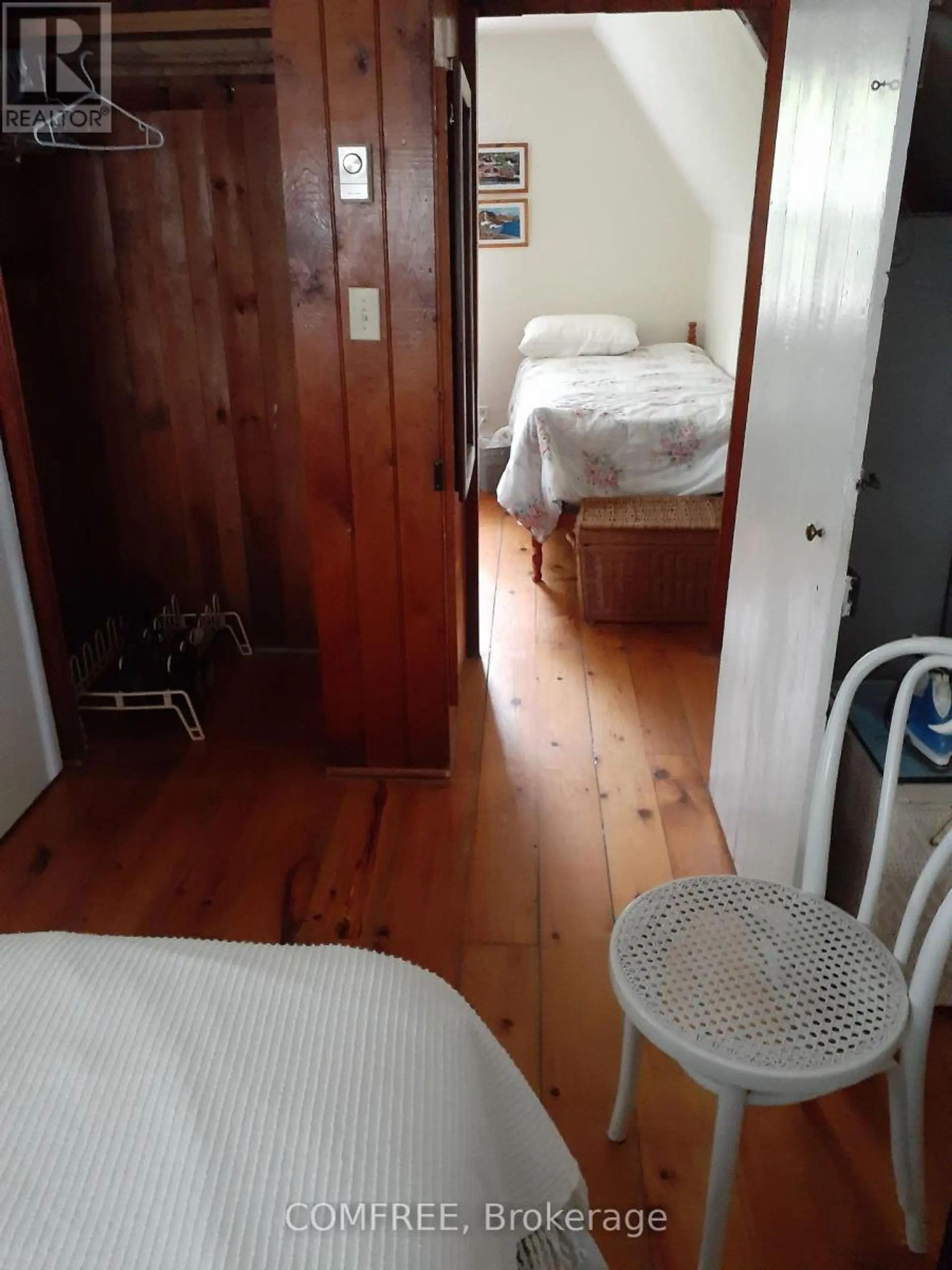 465-463 HILLCREST ROAD - Image 8