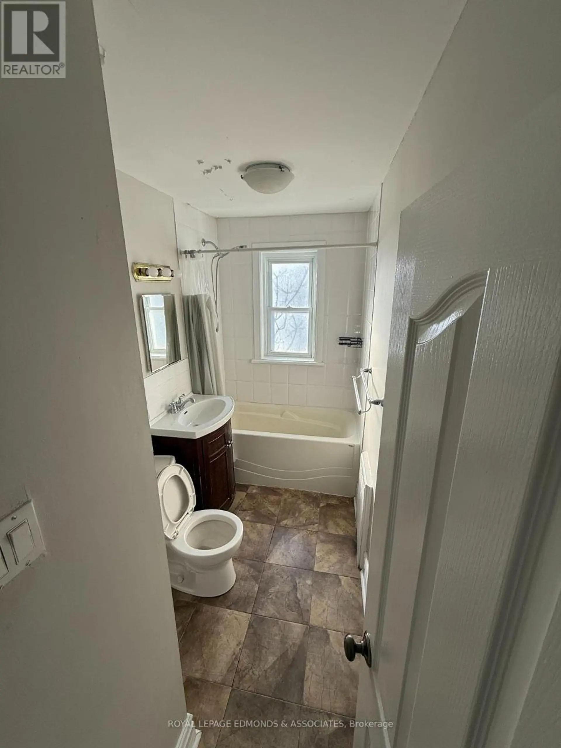 329 RICHELIEU AVENUE - Image 6