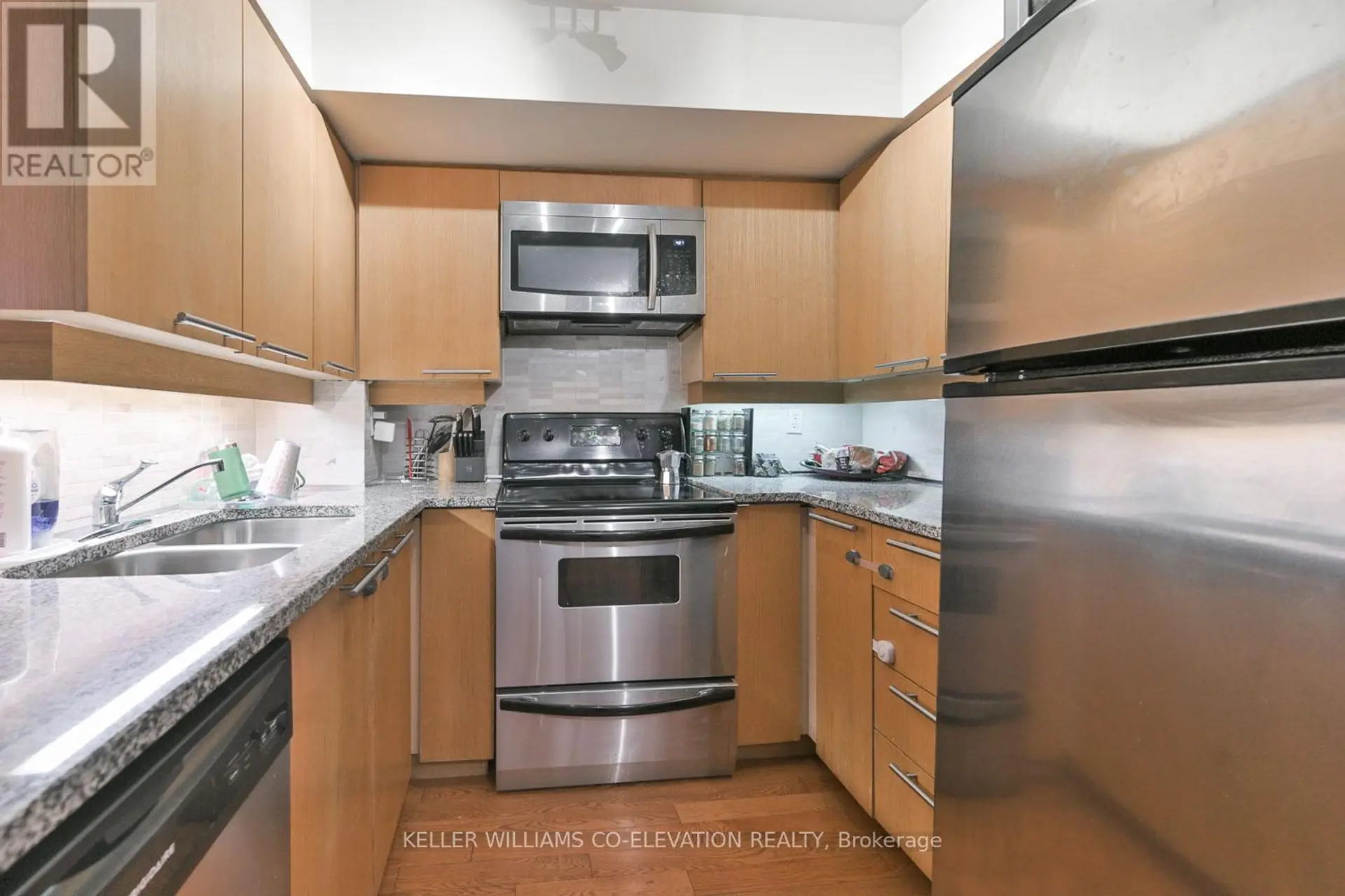 #714 8 REAN DRIVE - Image 6