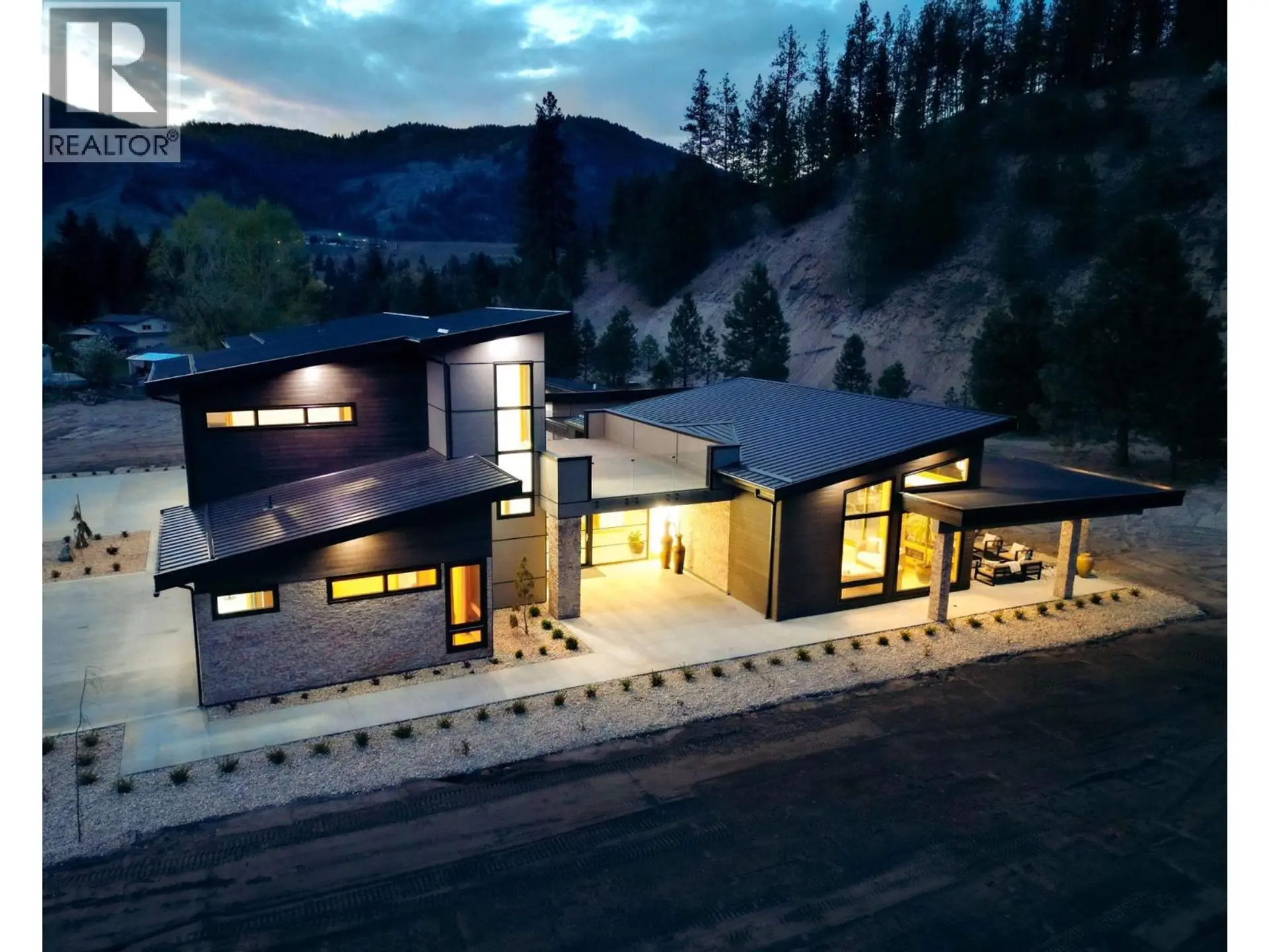 Property at 2465 COALCHUTE Road, Grand Forks, BC