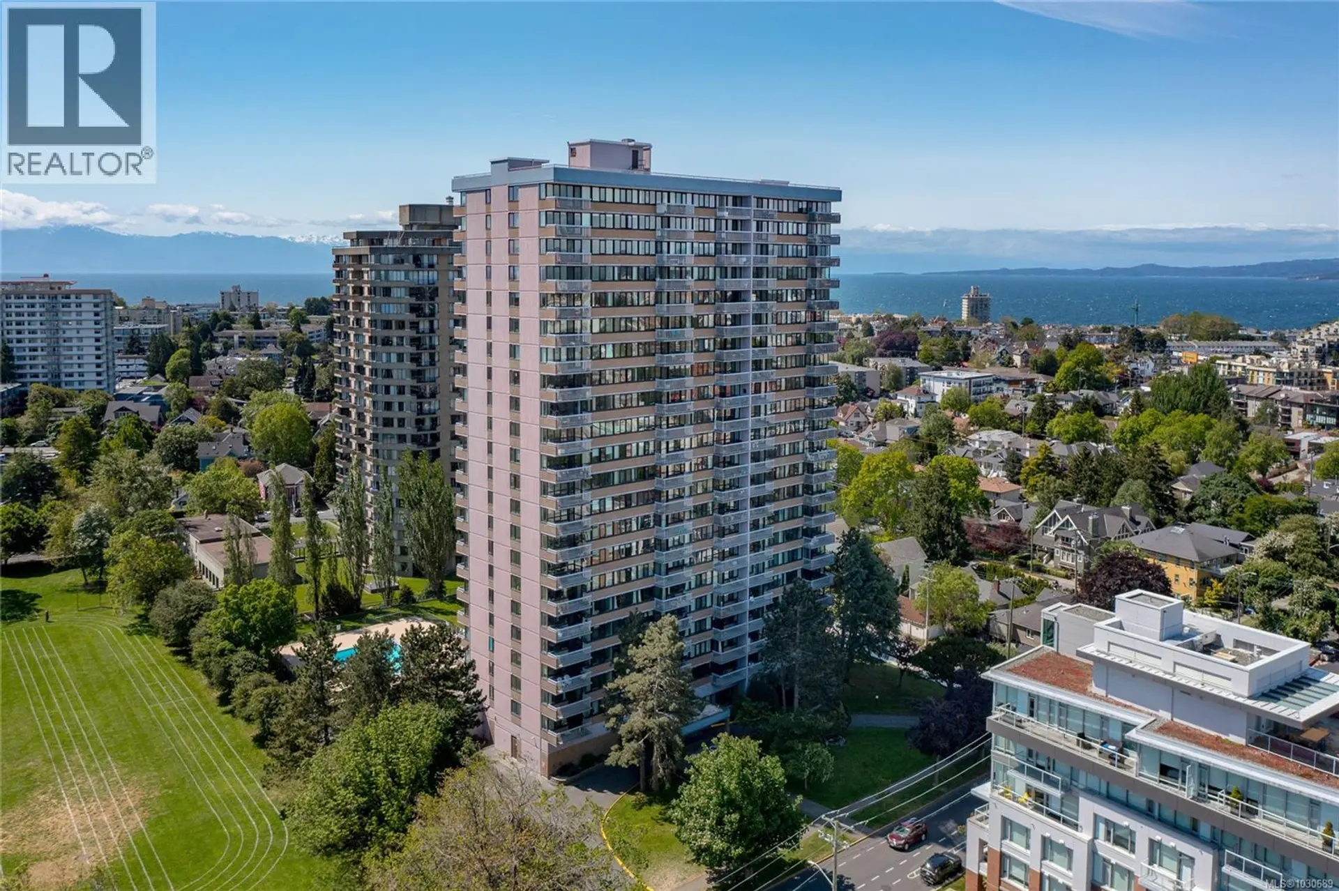 Property at #2210 647 Michigan St, Victoria, BC