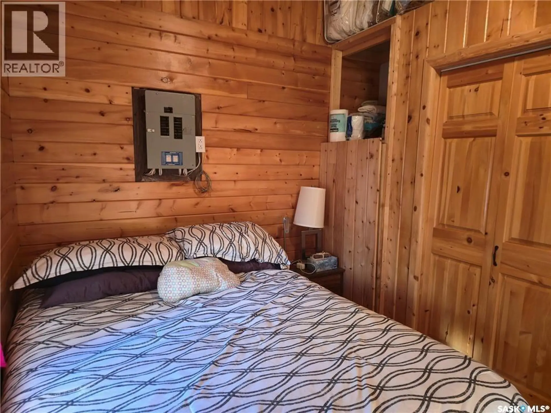 207 PINE DRIVE - Image 10