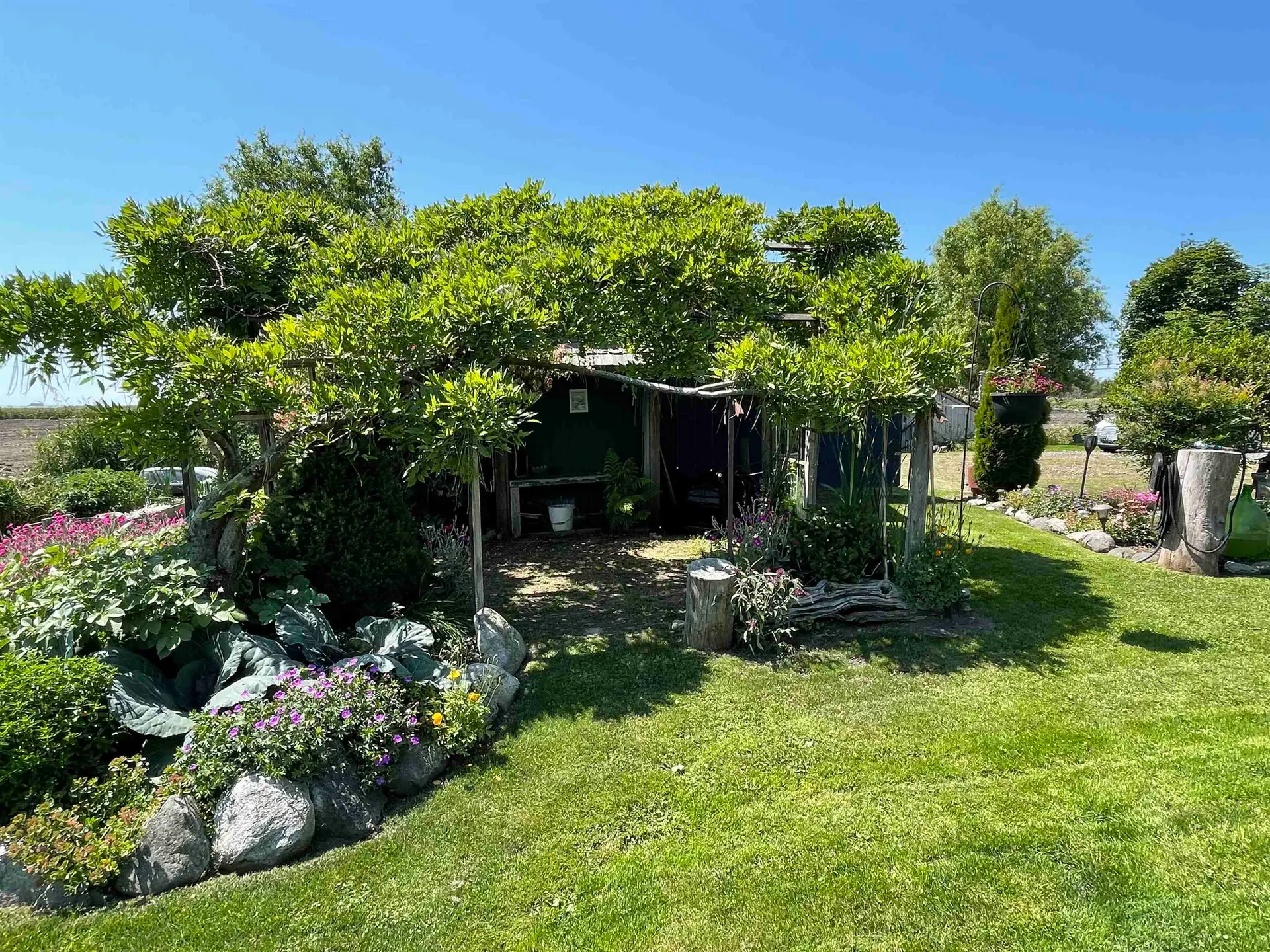 8640 Ladner Trunk Road - Image 4