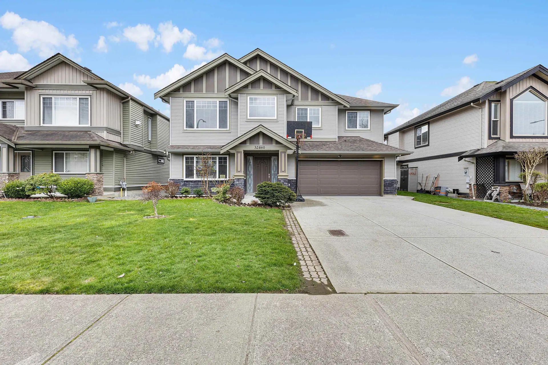 Property at 32460 Mitchell Avenue, Mission, BC