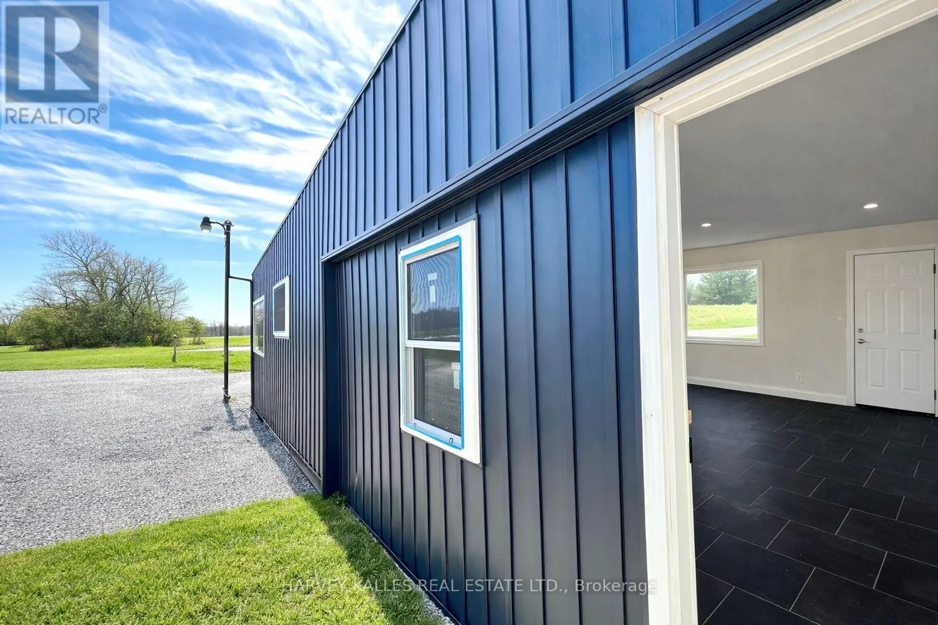 11 MELVILLE ROAD - Image 10