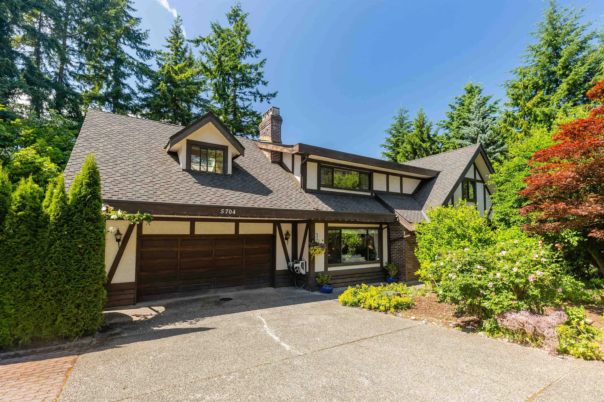 Property at 5704 Westport Road, West Vancouver, BC