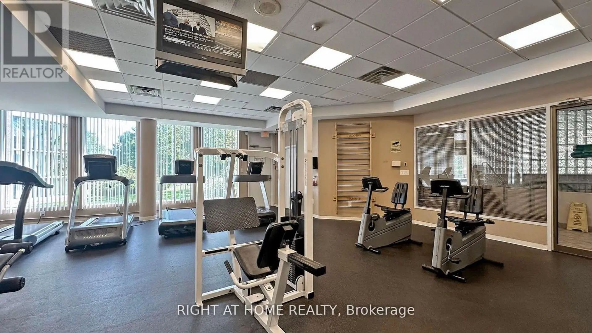 #1609 7 CONCORDE PLACE - Image 8
