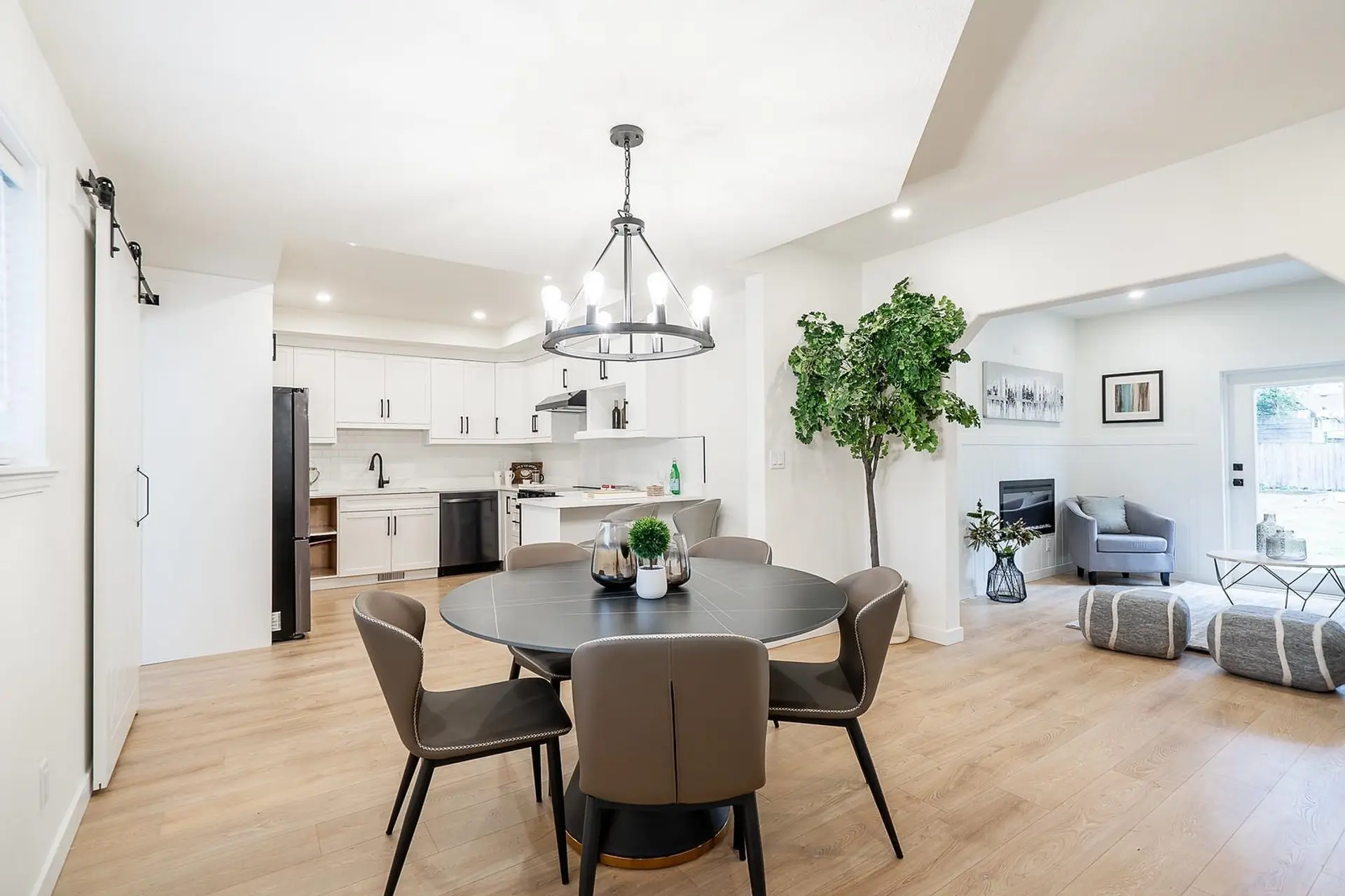 9709 Hillier Street - Image 4