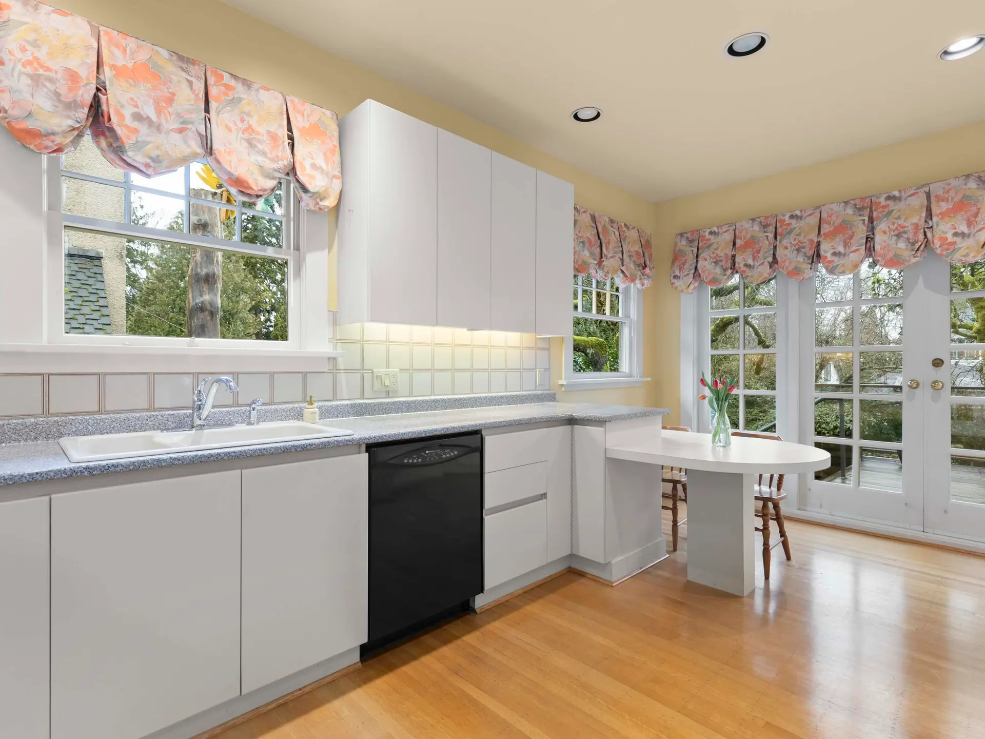 4611 Marguerite Street - Image 15