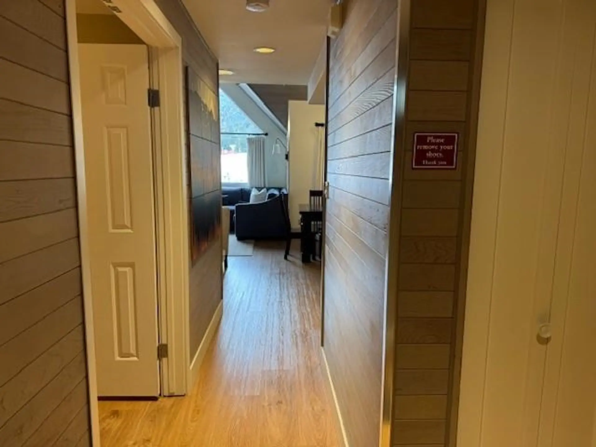 #905WK31 4293 Mountain Square - Image 7