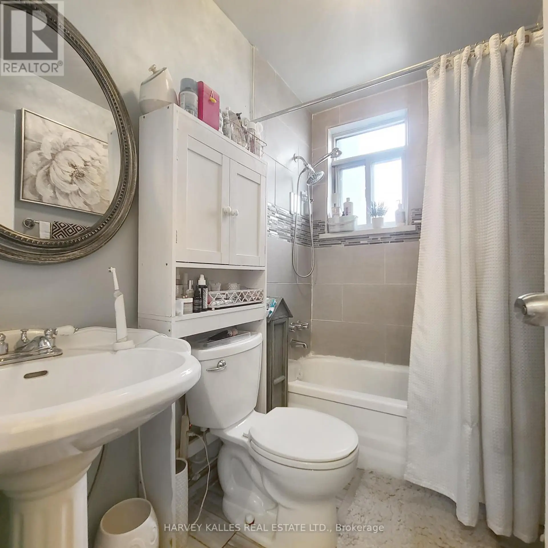 #703 825 KENNEDY ROAD - Image 19