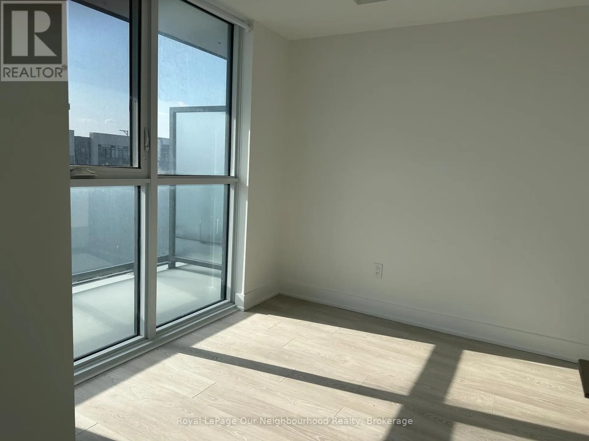 #2615 2545 SIMCOE STREET N - Image 11