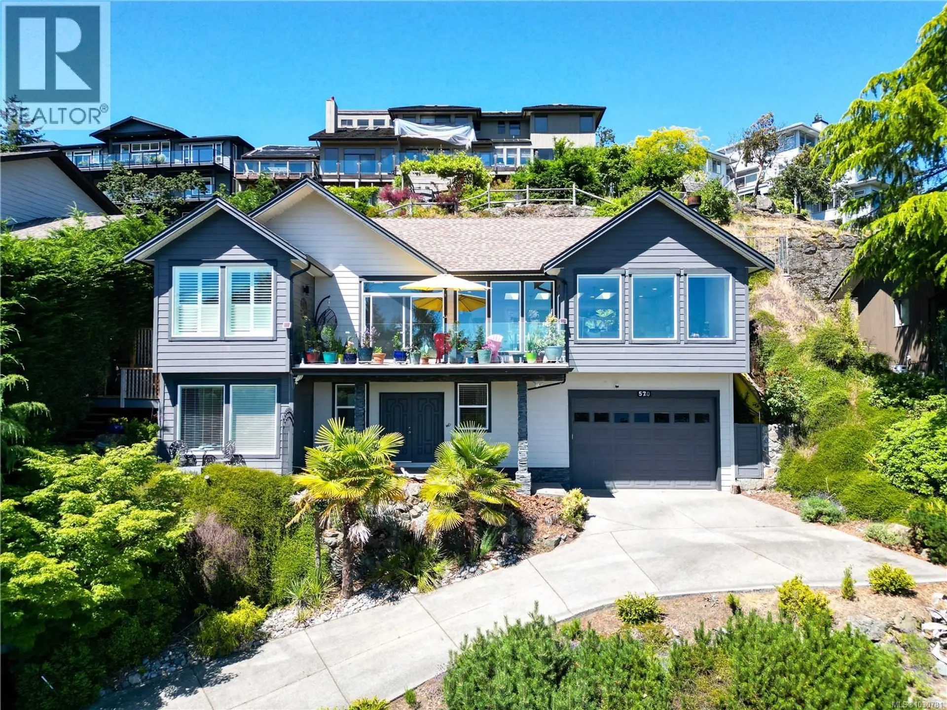 Property at 570 Cumberland Pl, Nanaimo, BC
