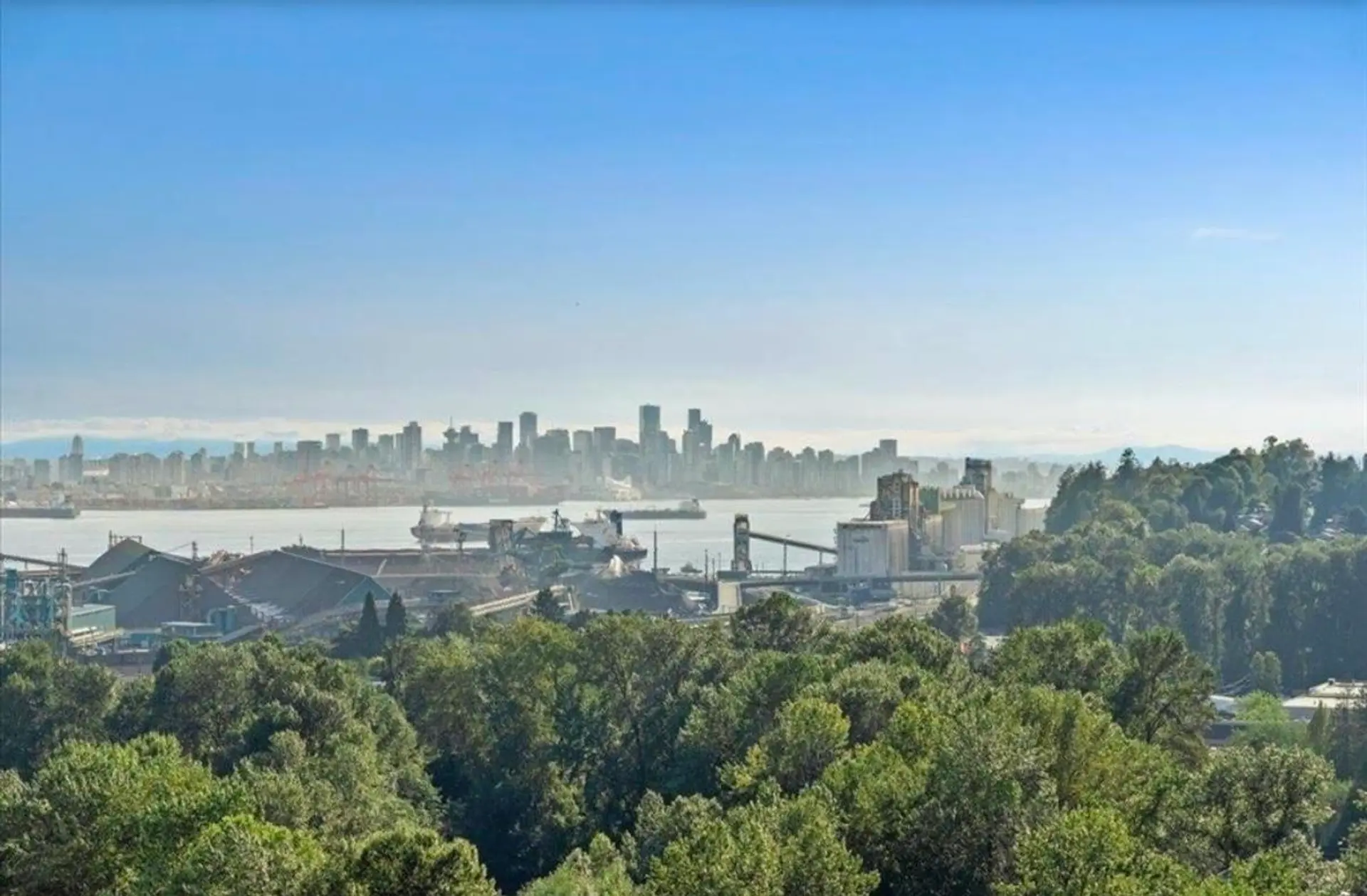 Property at #1808 1500 Fern Street, North Vancouver, BC