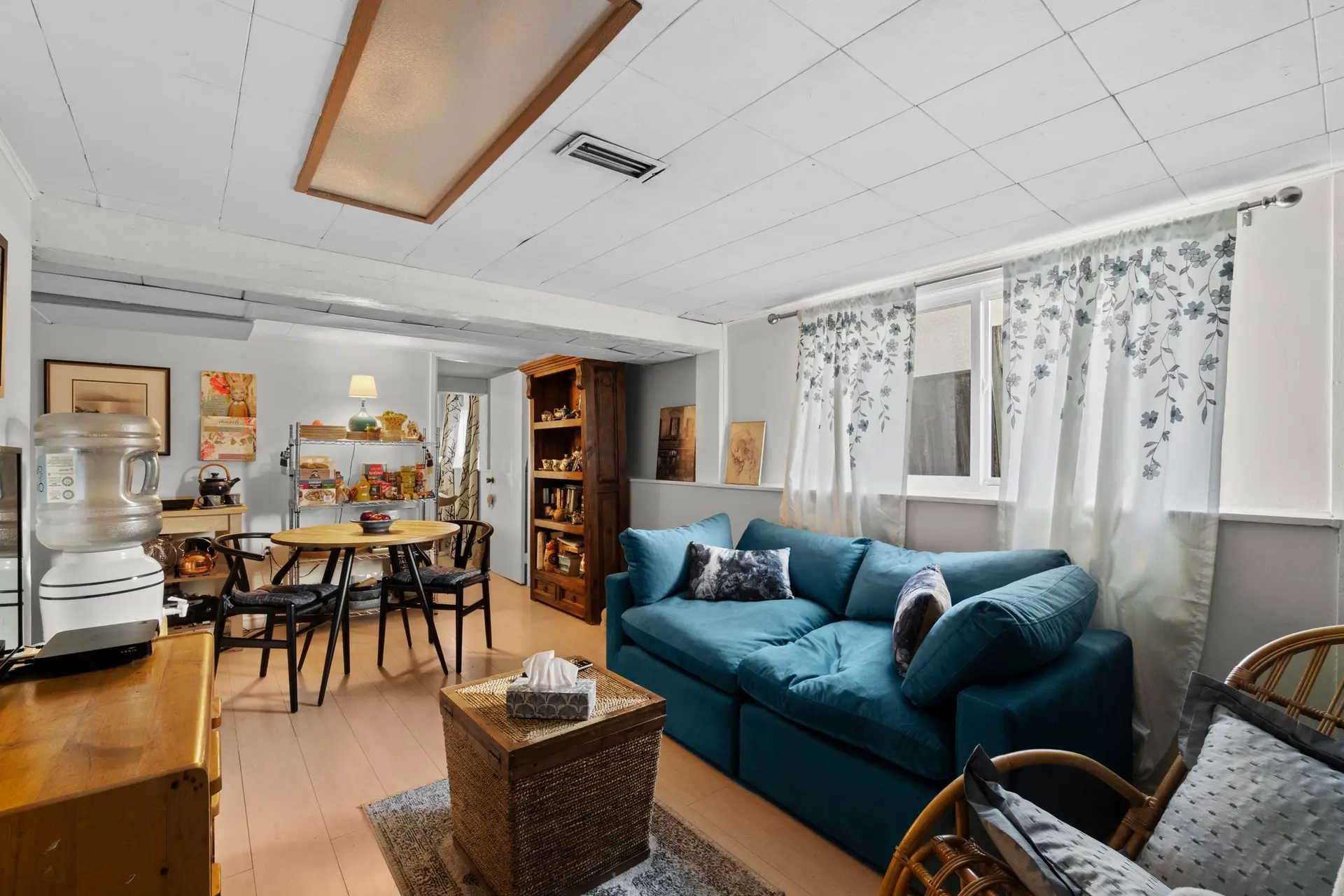 570 Colby Street - Image 13