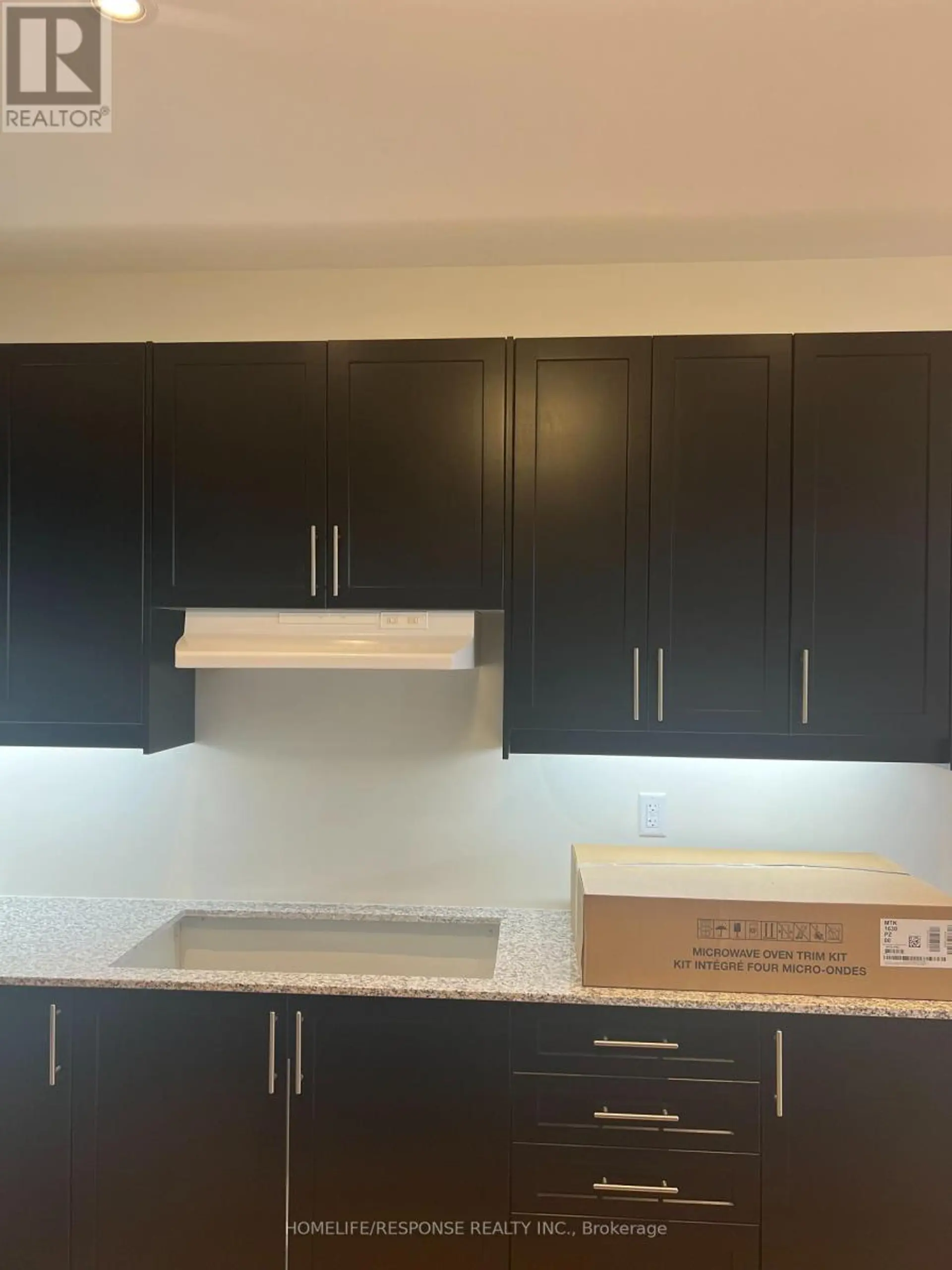 925 REXTON DRIVE - Image 5