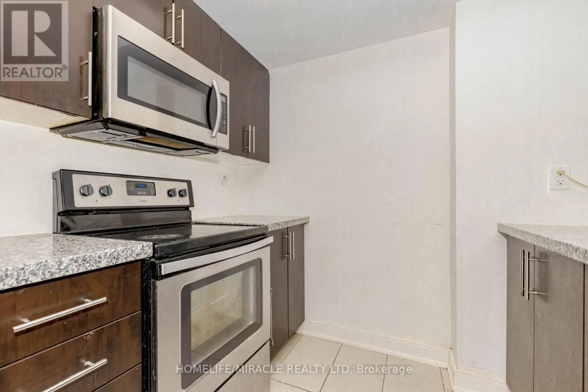 #29 100 DUFAY ROAD - Image 2