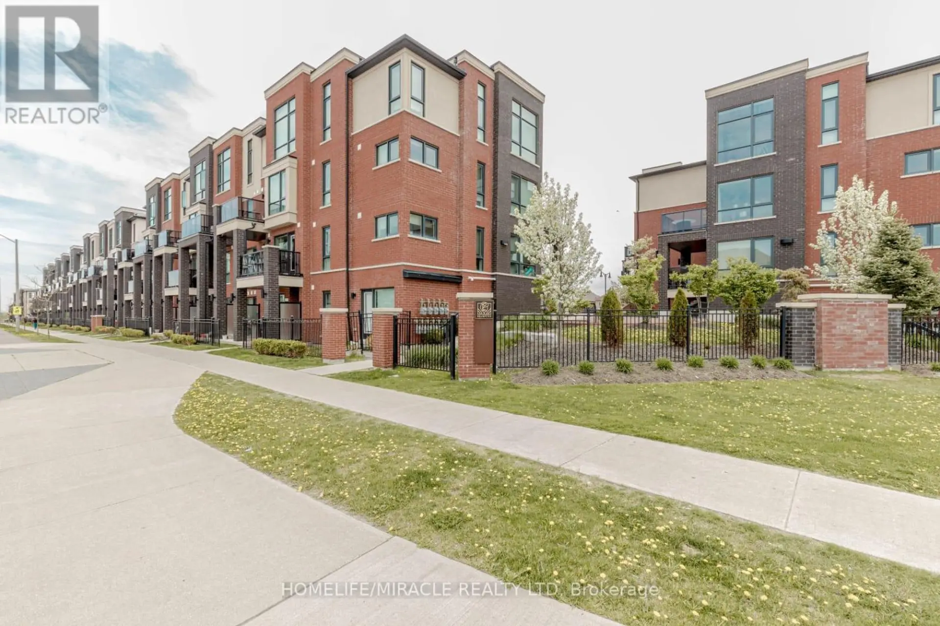 #29 100 DUFAY ROAD - Image 3